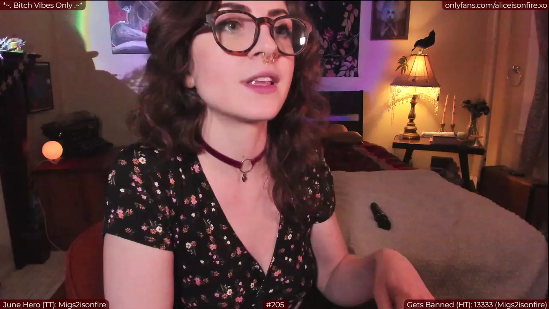 Gallery image thumbnail from aliceisonfire's myfreecams stream on, 06/16/2023, 05:58 image 3 of 20