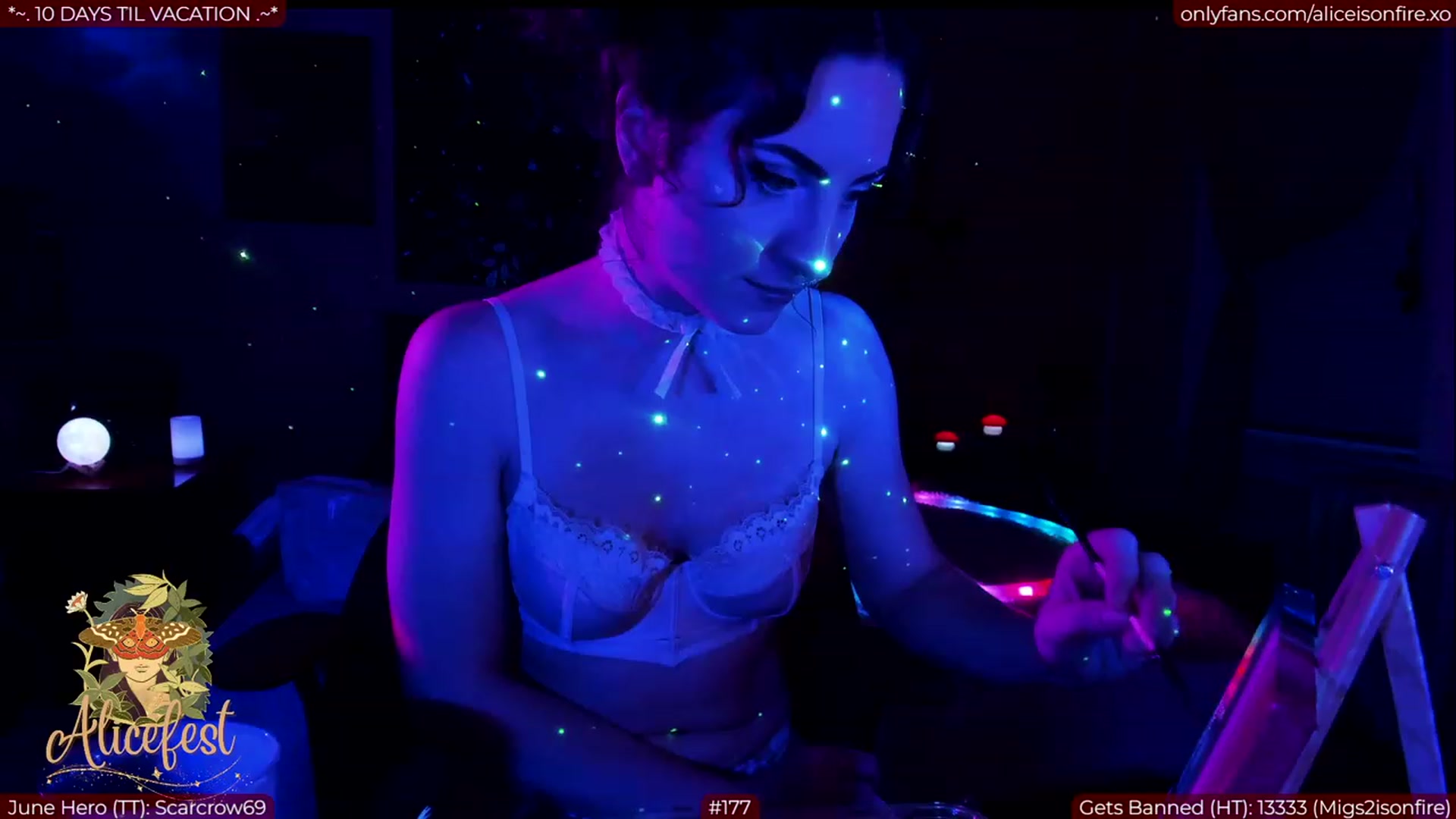Gallery image thumbnail from aliceisonfire's myfreecams stream on, 06/24/2023, 06:50 image 18 of 20