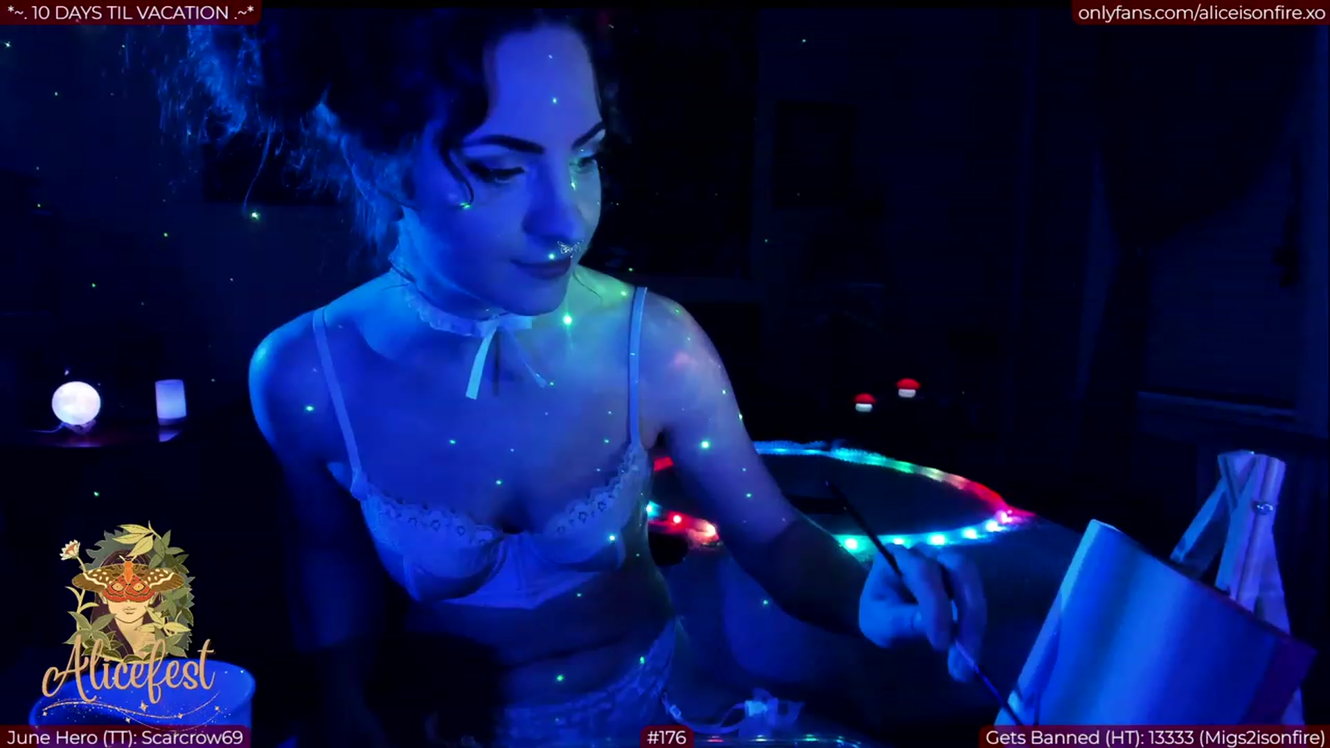 Gallery image thumbnail from aliceisonfire's myfreecams stream on, 06/24/2023, 06:50 image 15 of 20