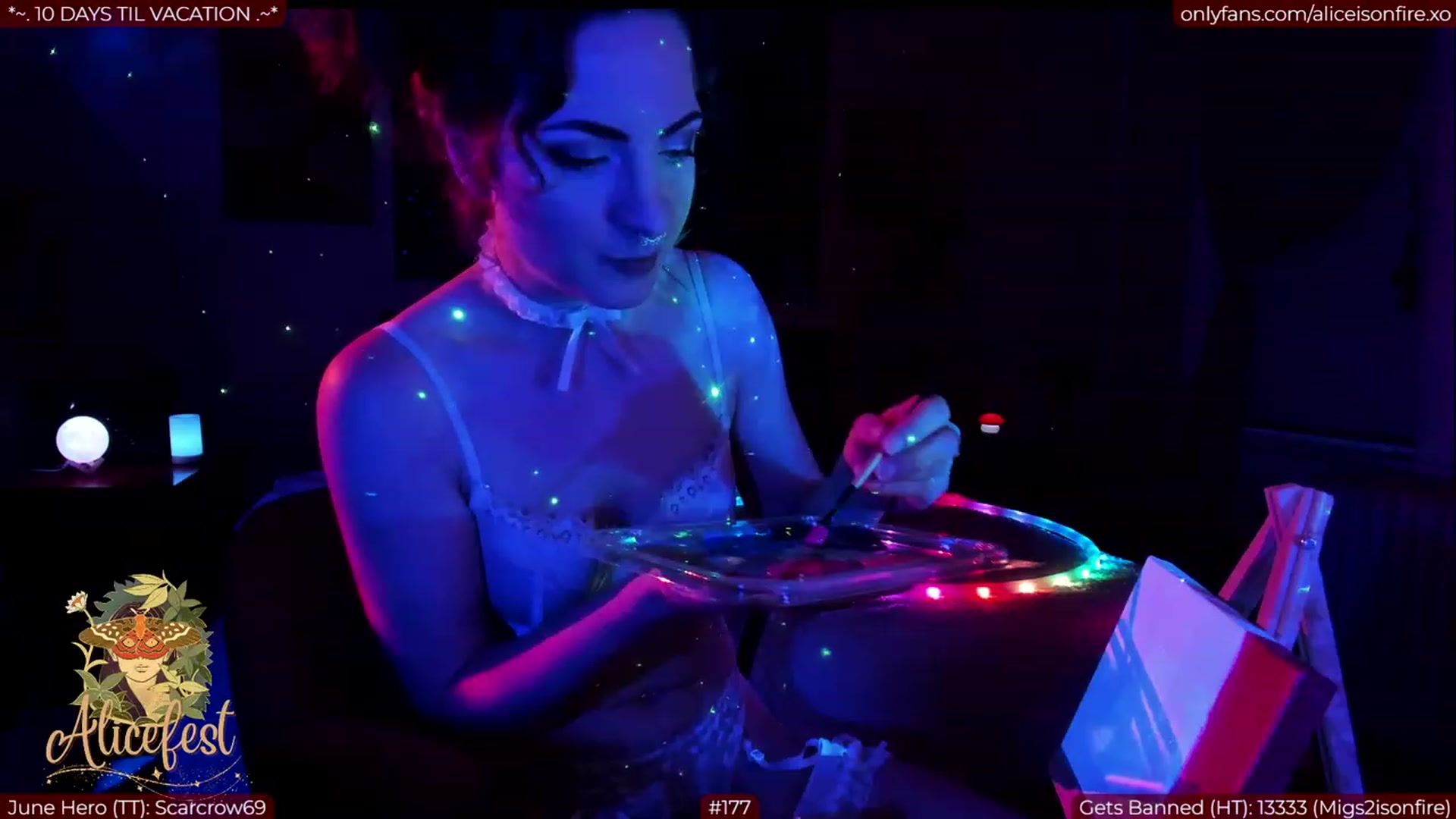 Gallery image thumbnail from aliceisonfire's myfreecams stream on, 06/24/2023, 06:50 image 10 of 20