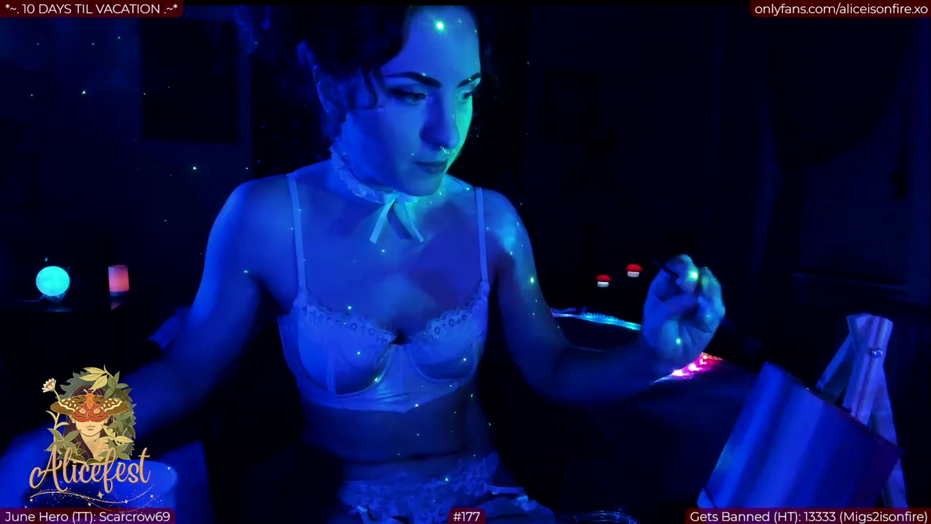 Gallery image thumbnail from aliceisonfire's myfreecams stream on, 06/24/2023, 06:50 image 17 of 20