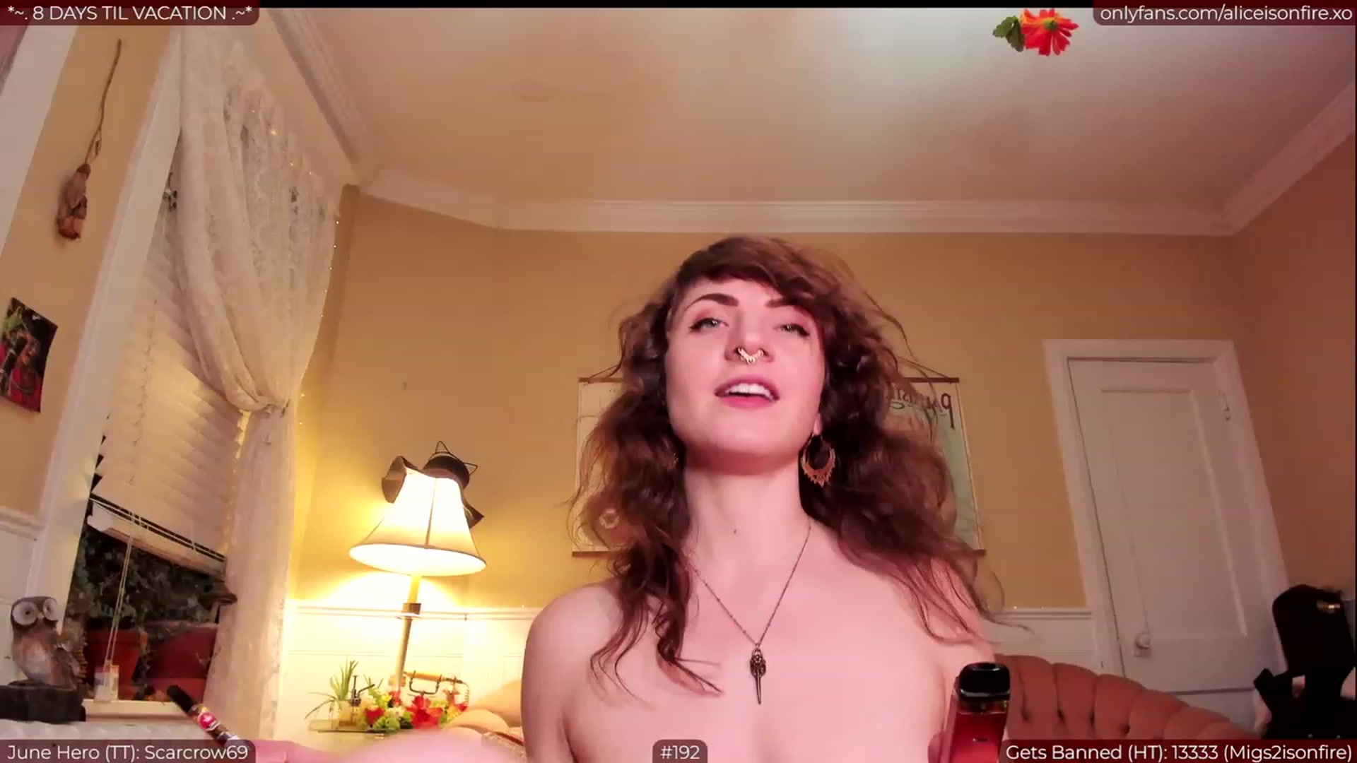 Gallery image thumbnail from aliceisonfire's myfreecams stream on, 06/26/2023, 08:17 image 8 of 20