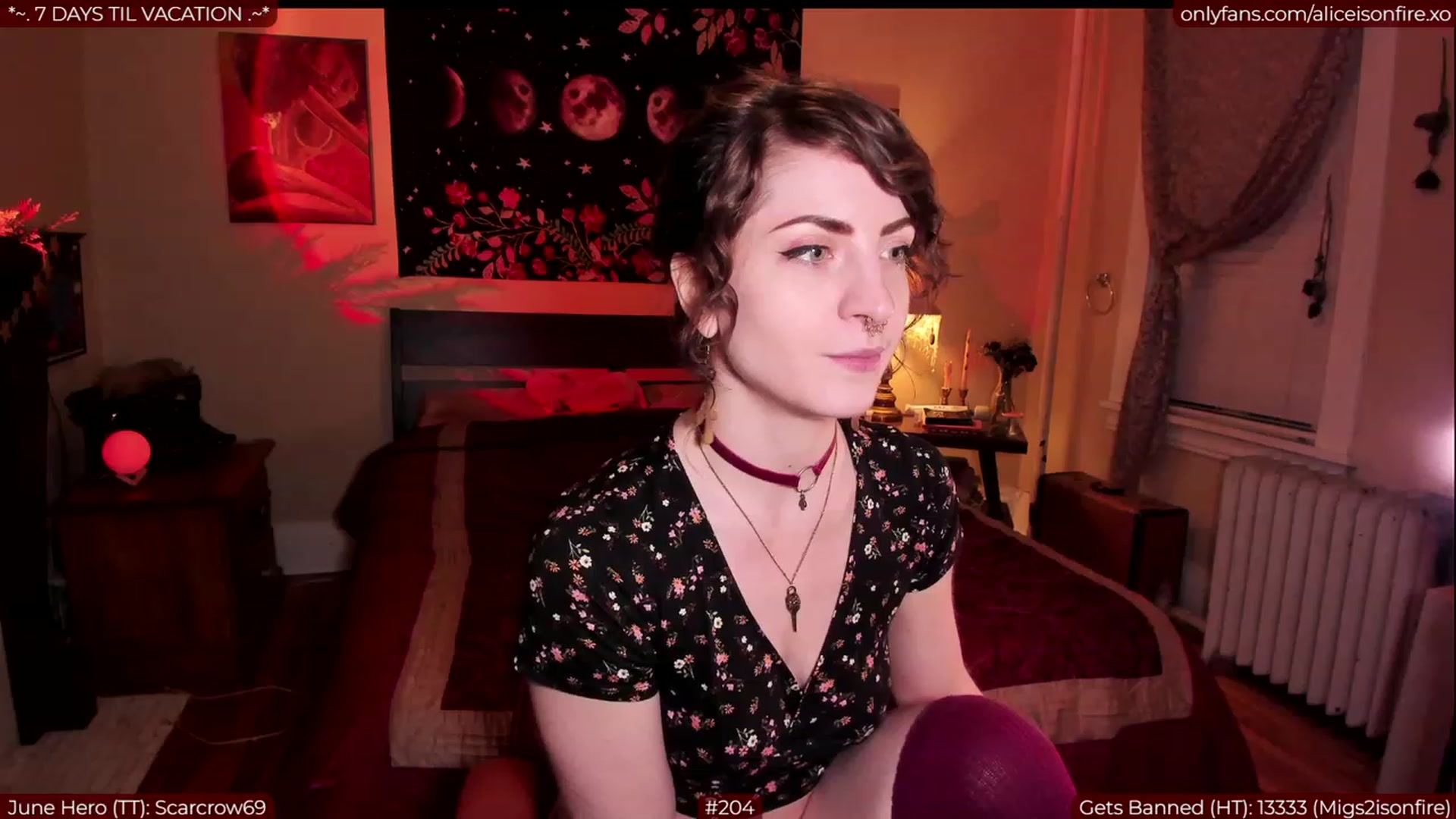 Gallery image thumbnail from aliceisonfire's myfreecams stream on, 06/27/2023, 06:19 image 6 of 20