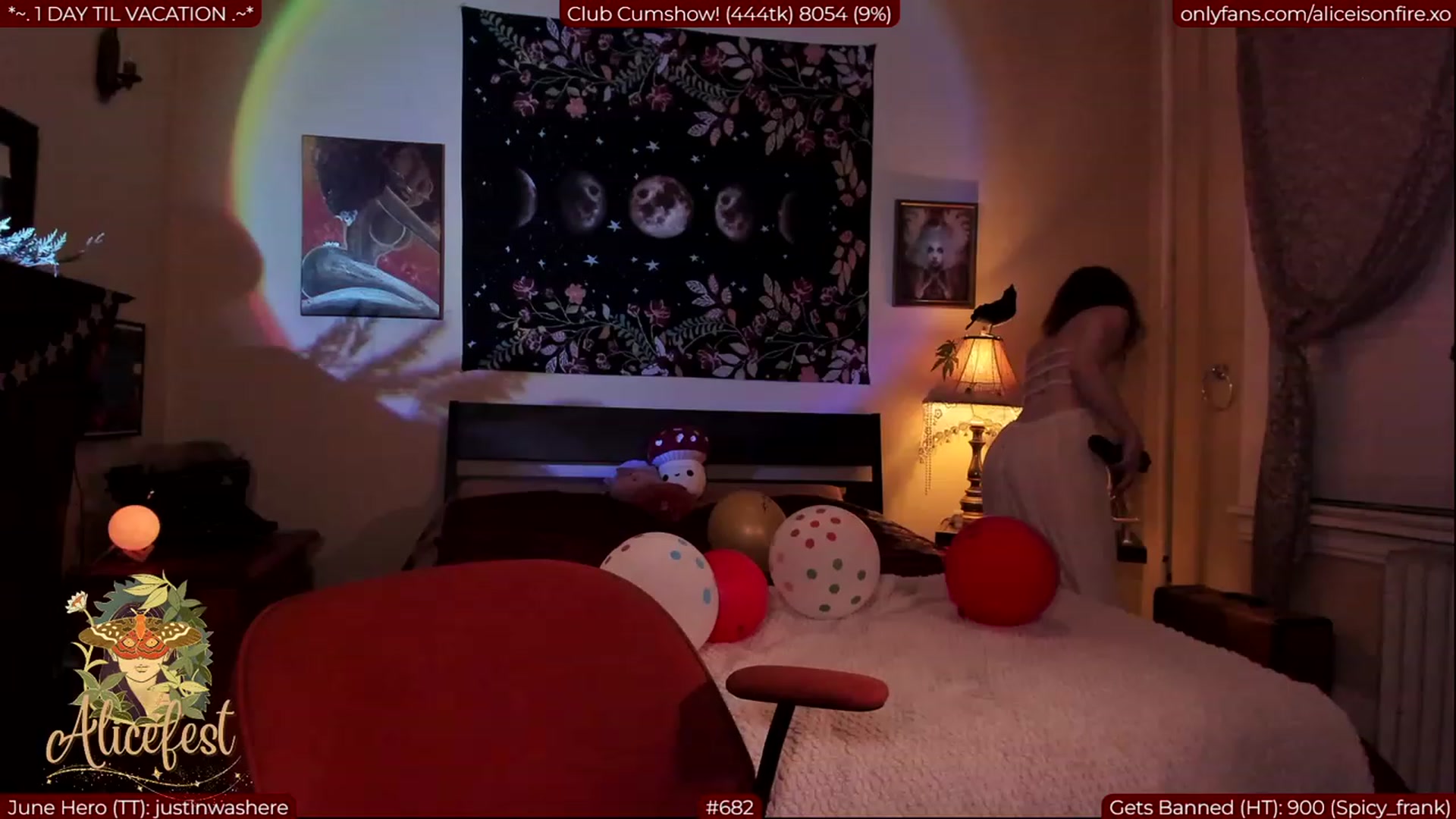 Gallery image thumbnail from aliceisonfire's myfreecams stream on, 07/03/2023, 02:56 image 17 of 20