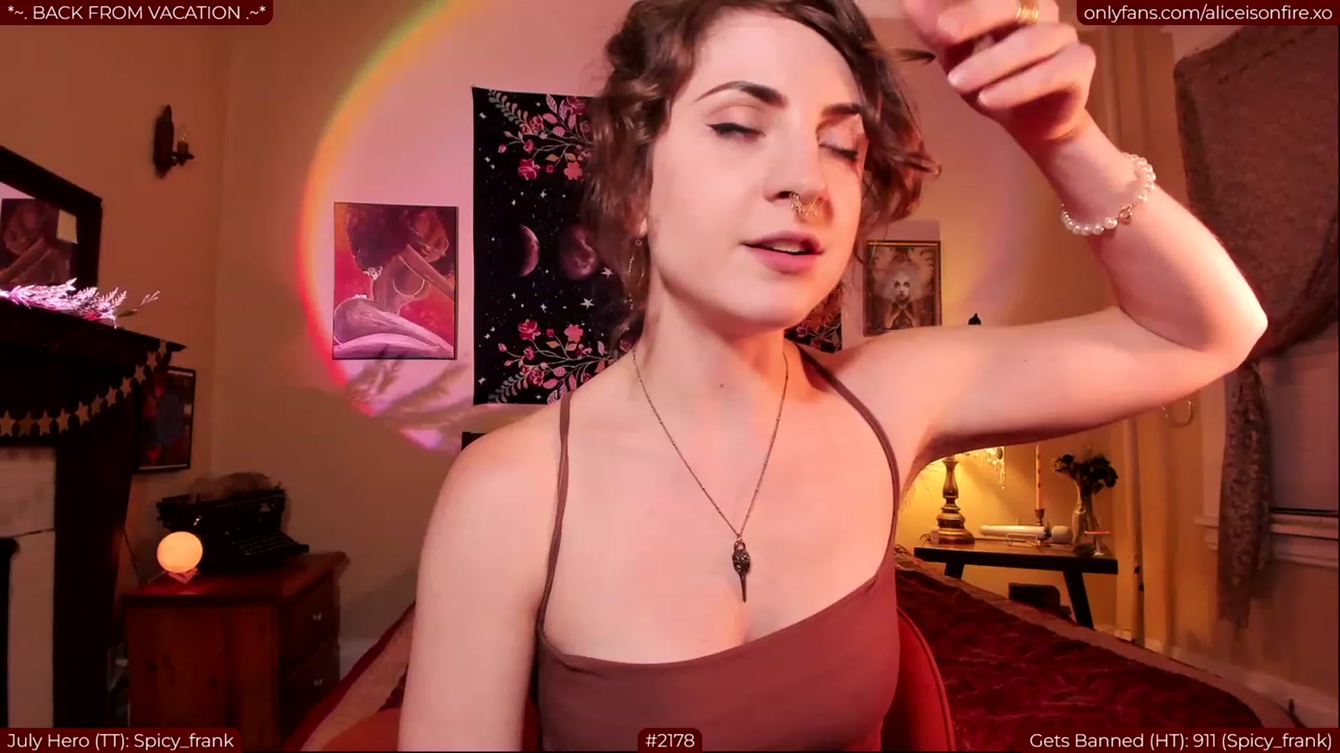Gallery image thumbnail from aliceisonfire's myfreecams stream on, 07/31/2023, 04:22 image 16 of 20