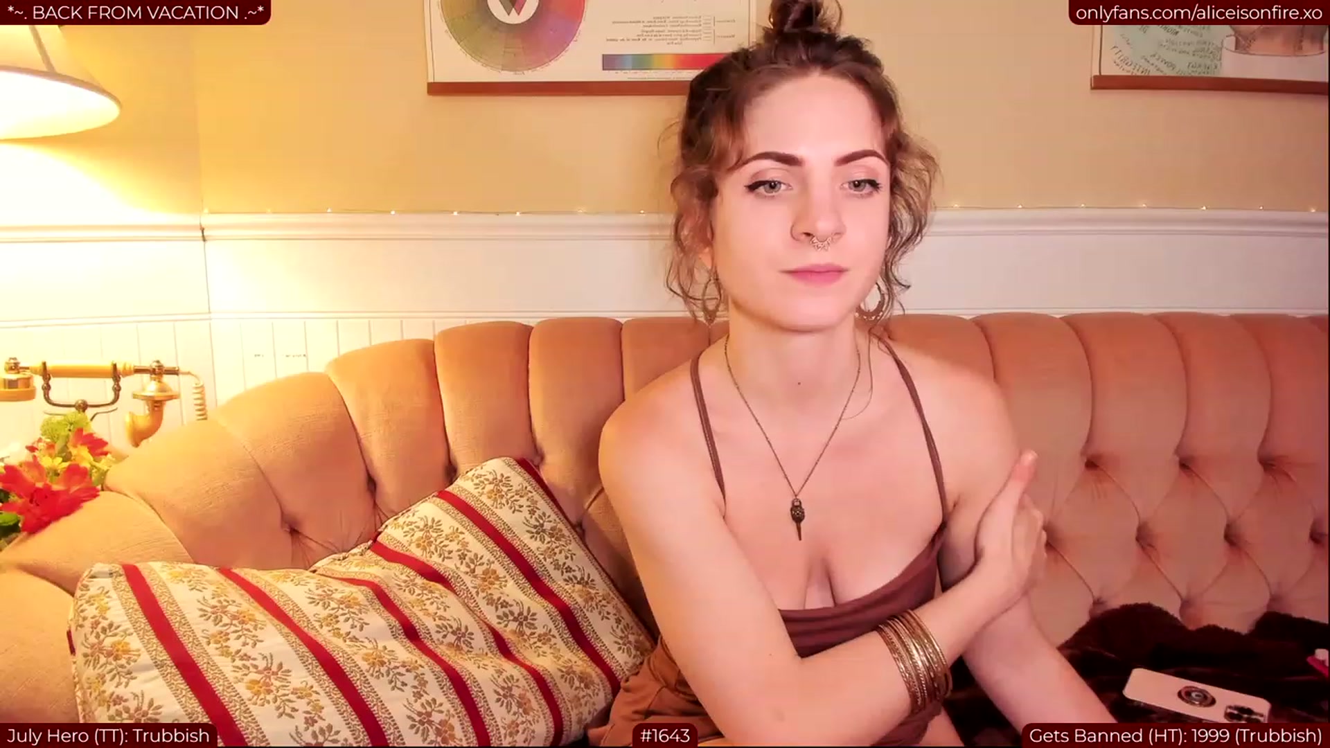 Gallery image thumbnail from aliceisonfire's myfreecams stream on, 07/31/2023, 09:40 image 17 of 20