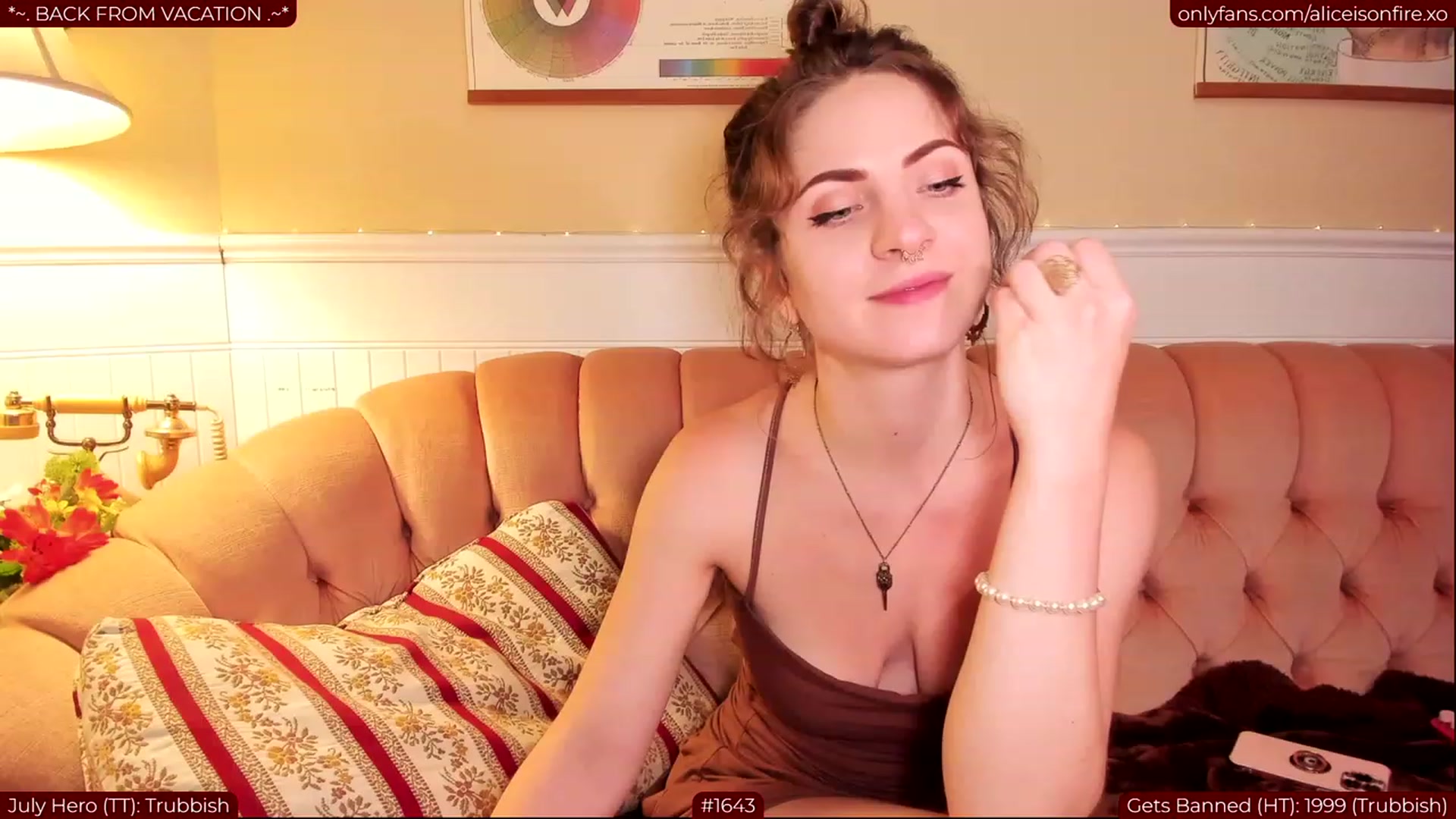Gallery image thumbnail from aliceisonfire's myfreecams stream on, 07/31/2023, 09:40 image 14 of 20
