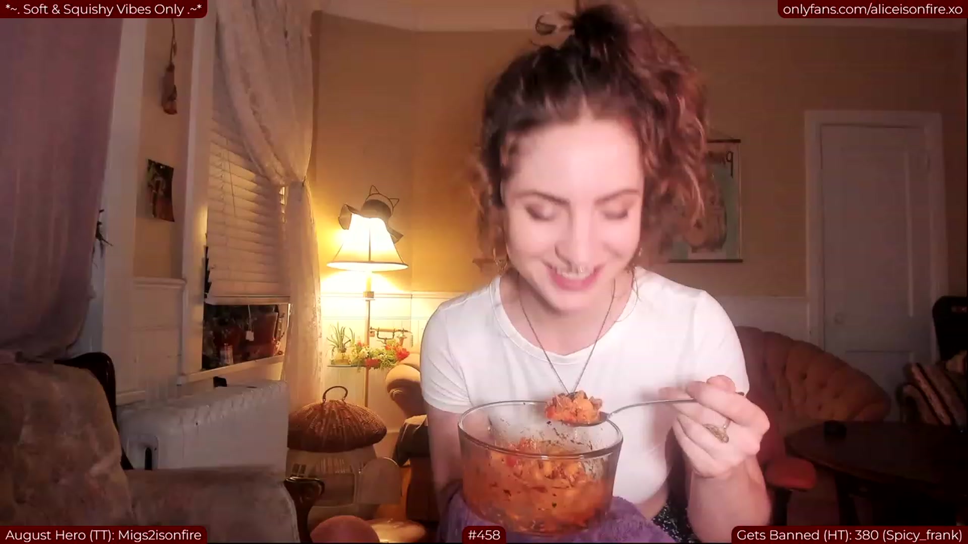 Gallery image thumbnail from aliceisonfire's myfreecams stream on, 08/04/2023, 06:34 image 15 of 20