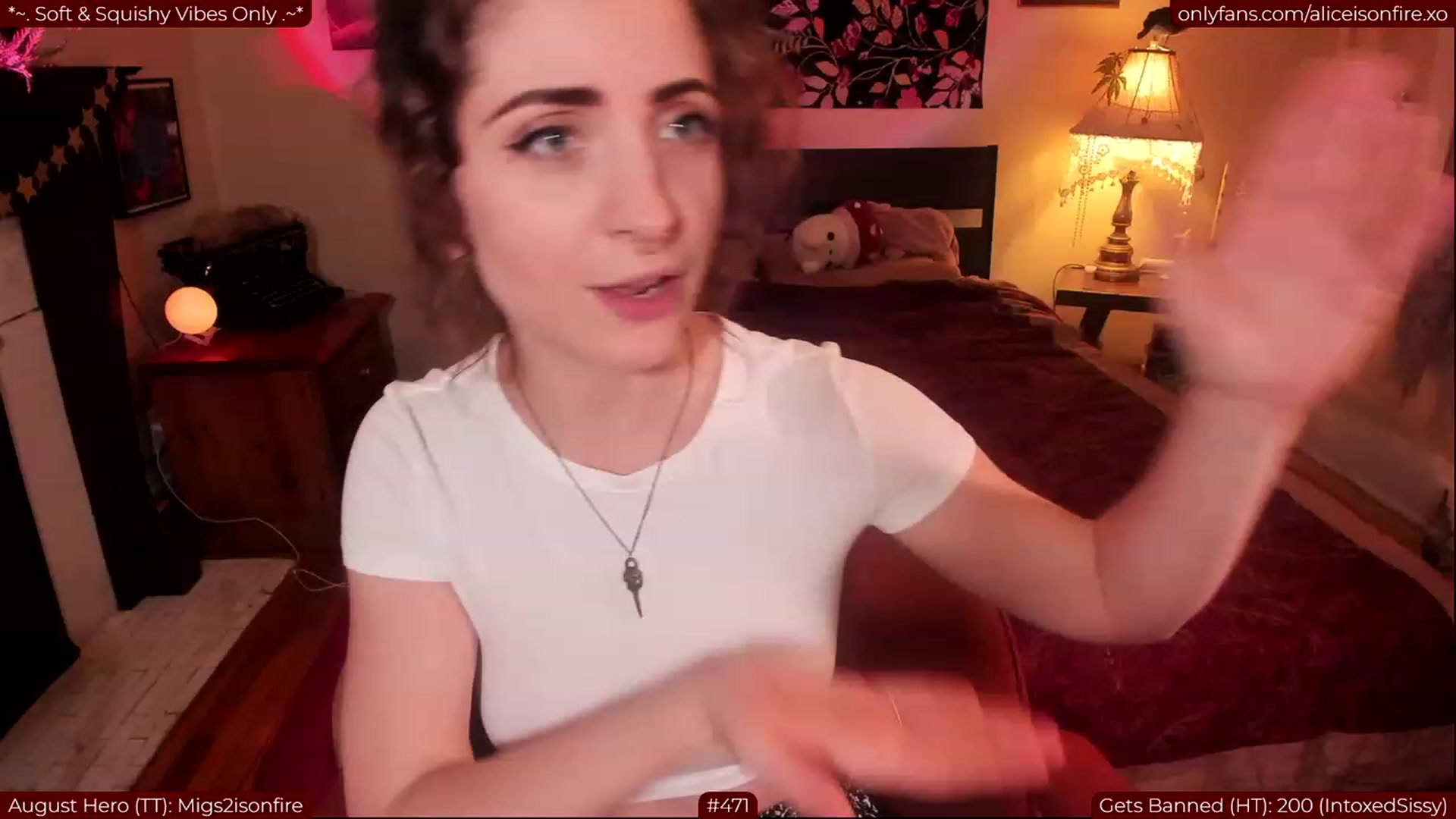 Gallery image thumbnail from aliceisonfire's myfreecams stream on, 08/04/2023, 06:34 image 9 of 20