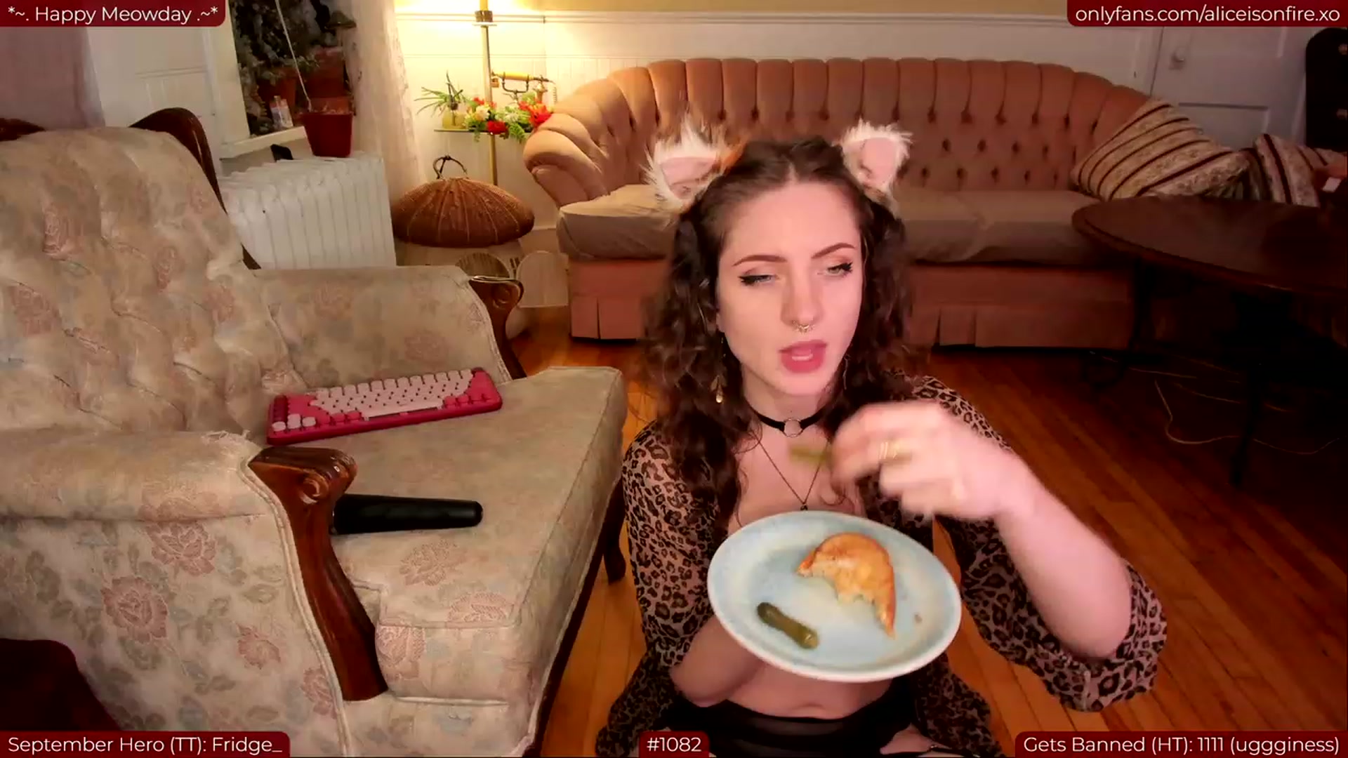 Gallery image thumbnail from aliceisonfire's myfreecams stream on, 09/12/2023, 08:08 image 7 of 20