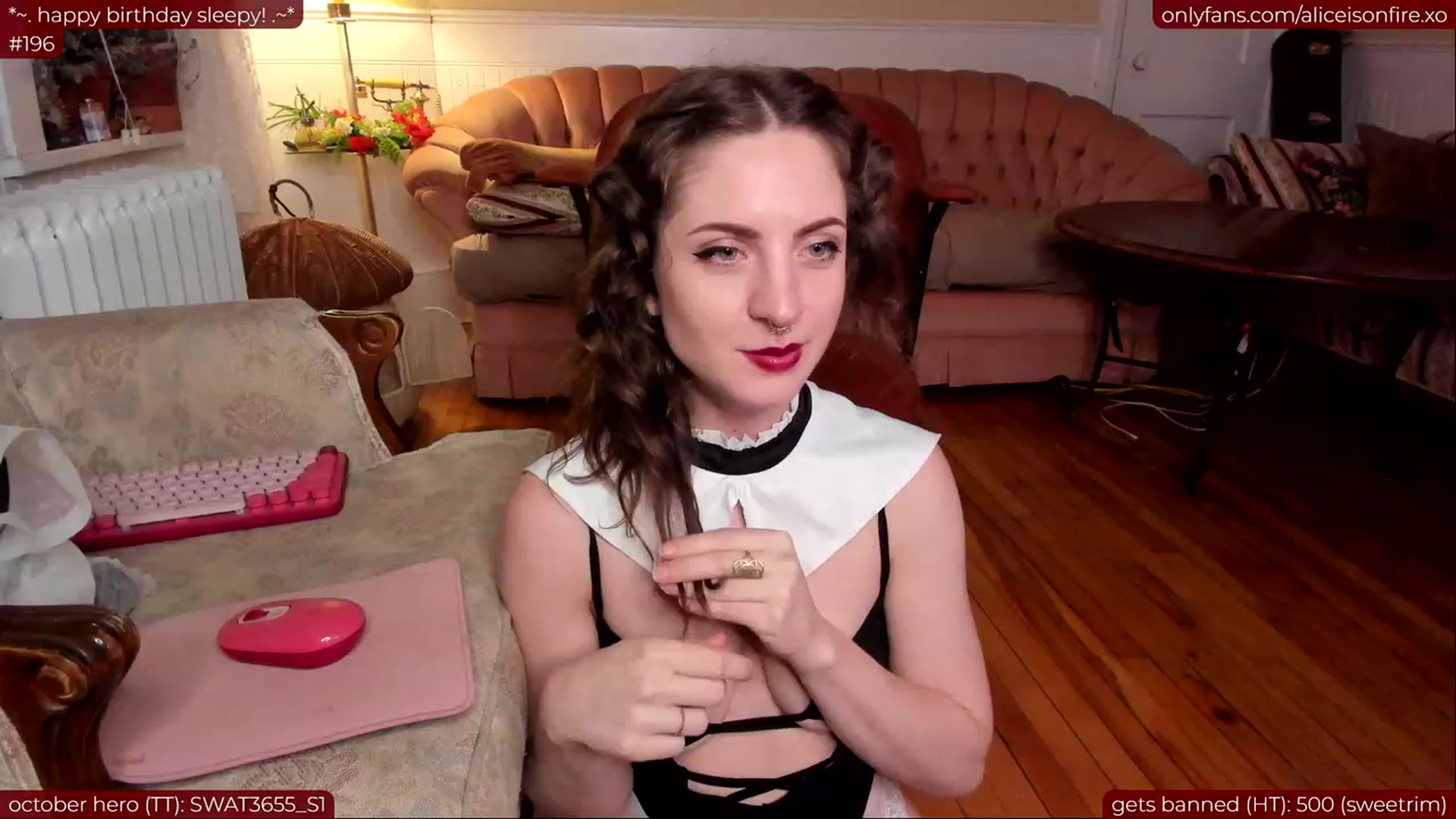 Gallery image thumbnail from aliceisonfire's myfreecams stream on, 10/02/2023, 09:25 image 4 of 20