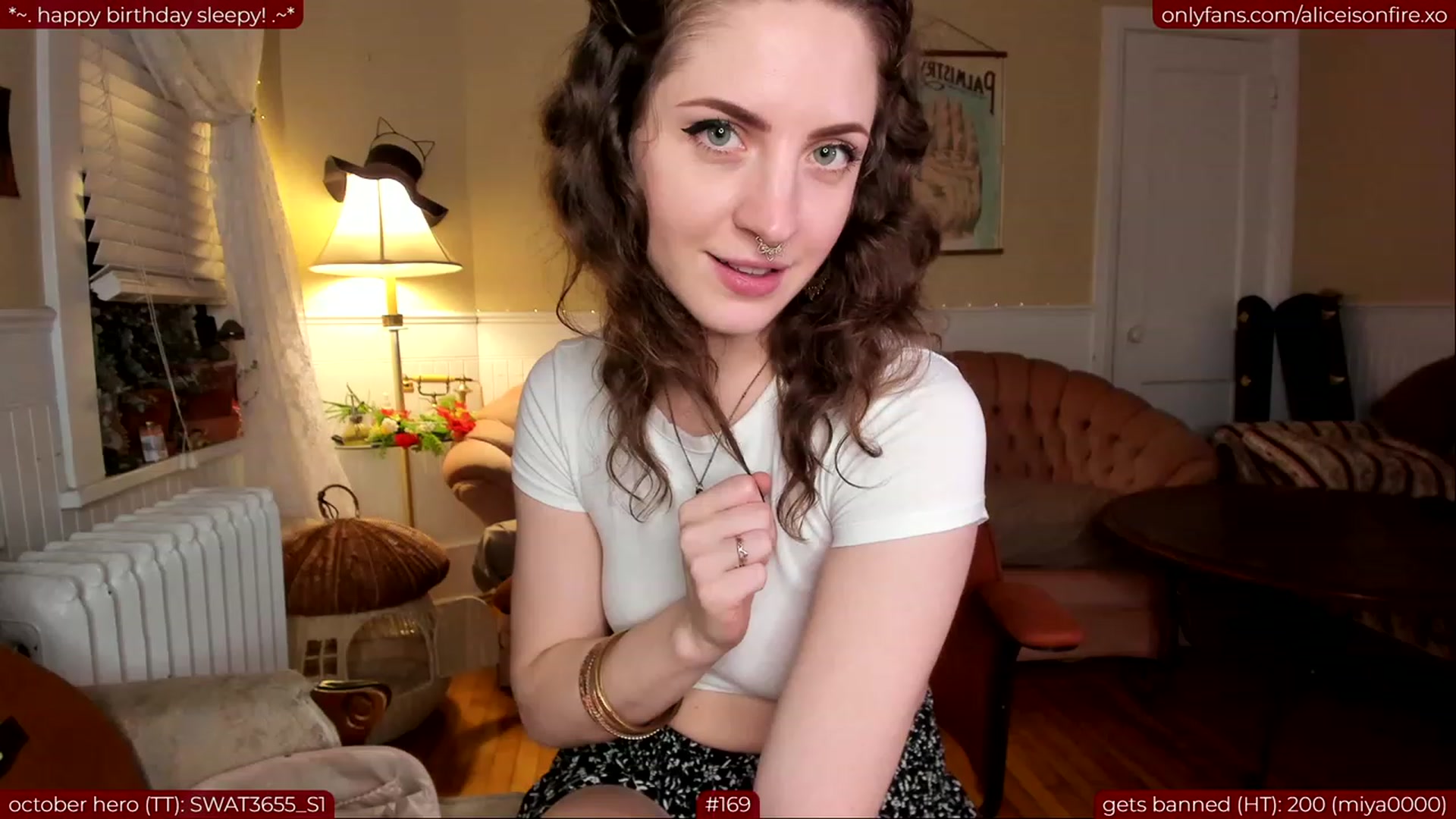 Gallery image thumbnail from aliceisonfire's myfreecams stream on, 10/03/2023, 08:57 image 7 of 20