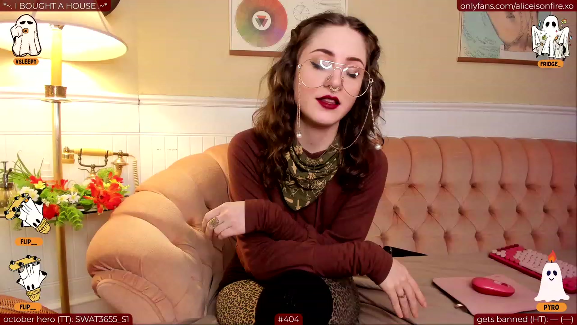 Gallery image thumbnail from aliceisonfire's myfreecams stream on, 10/11/2023, 07:34 image 6 of 20