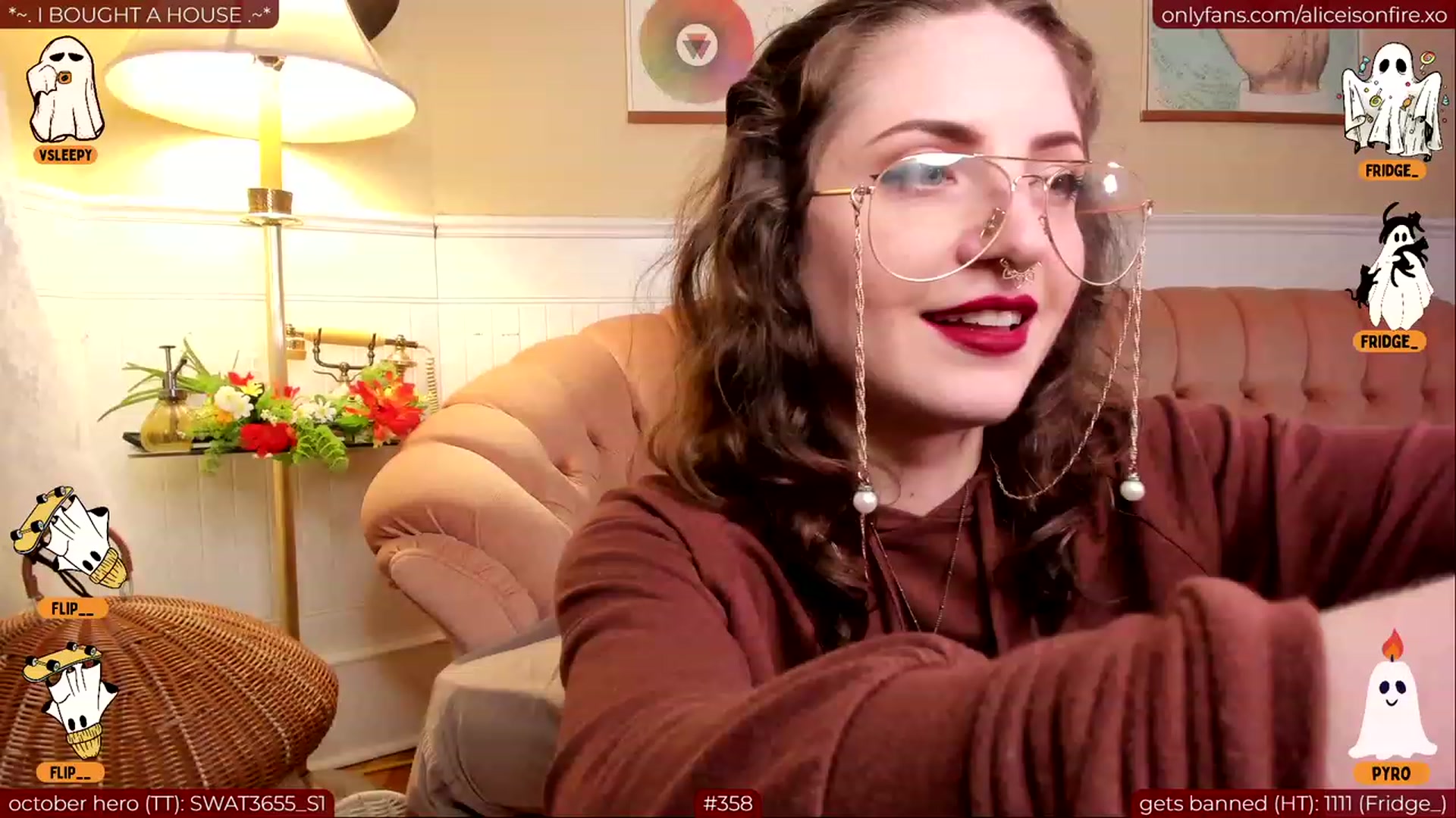 Gallery image thumbnail from aliceisonfire's myfreecams stream on, 10/11/2023, 09:46 image 10 of 20