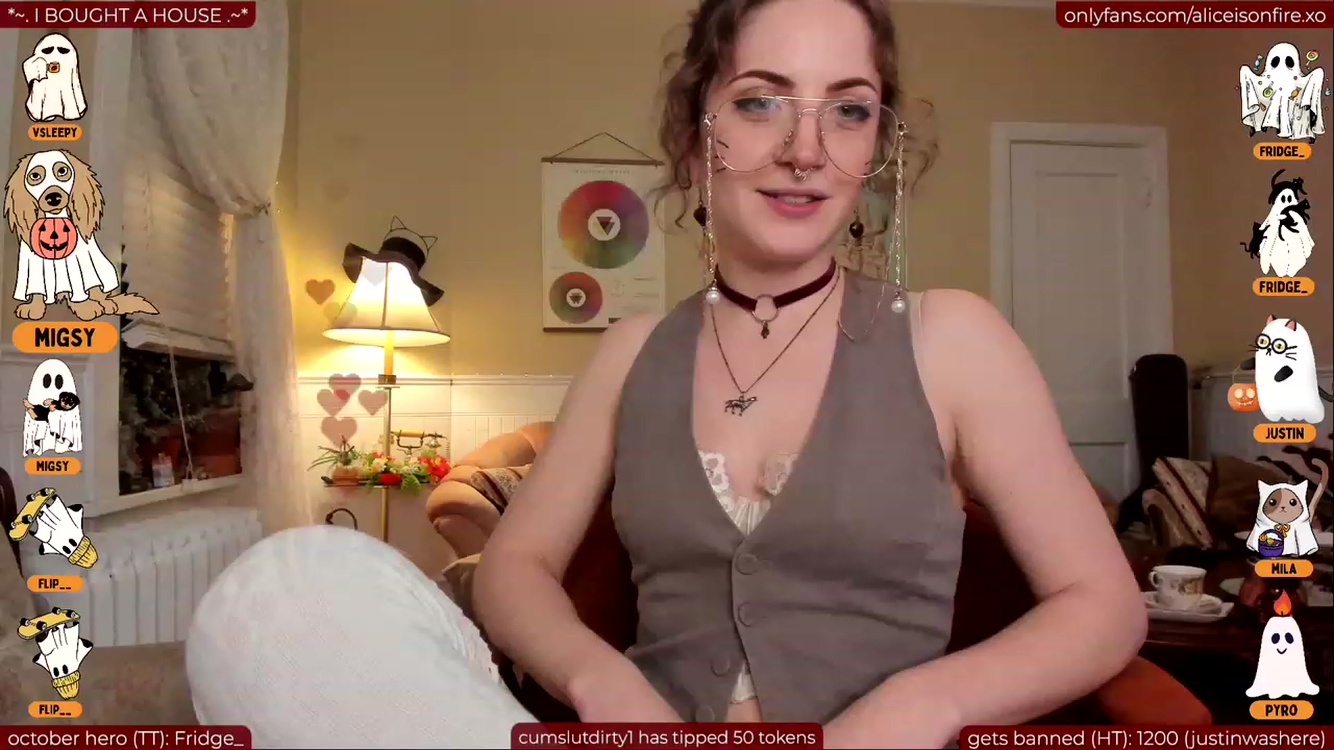 Gallery image thumbnail from aliceisonfire's myfreecams stream on, 10/13/2023, 06:37 image 16 of 20