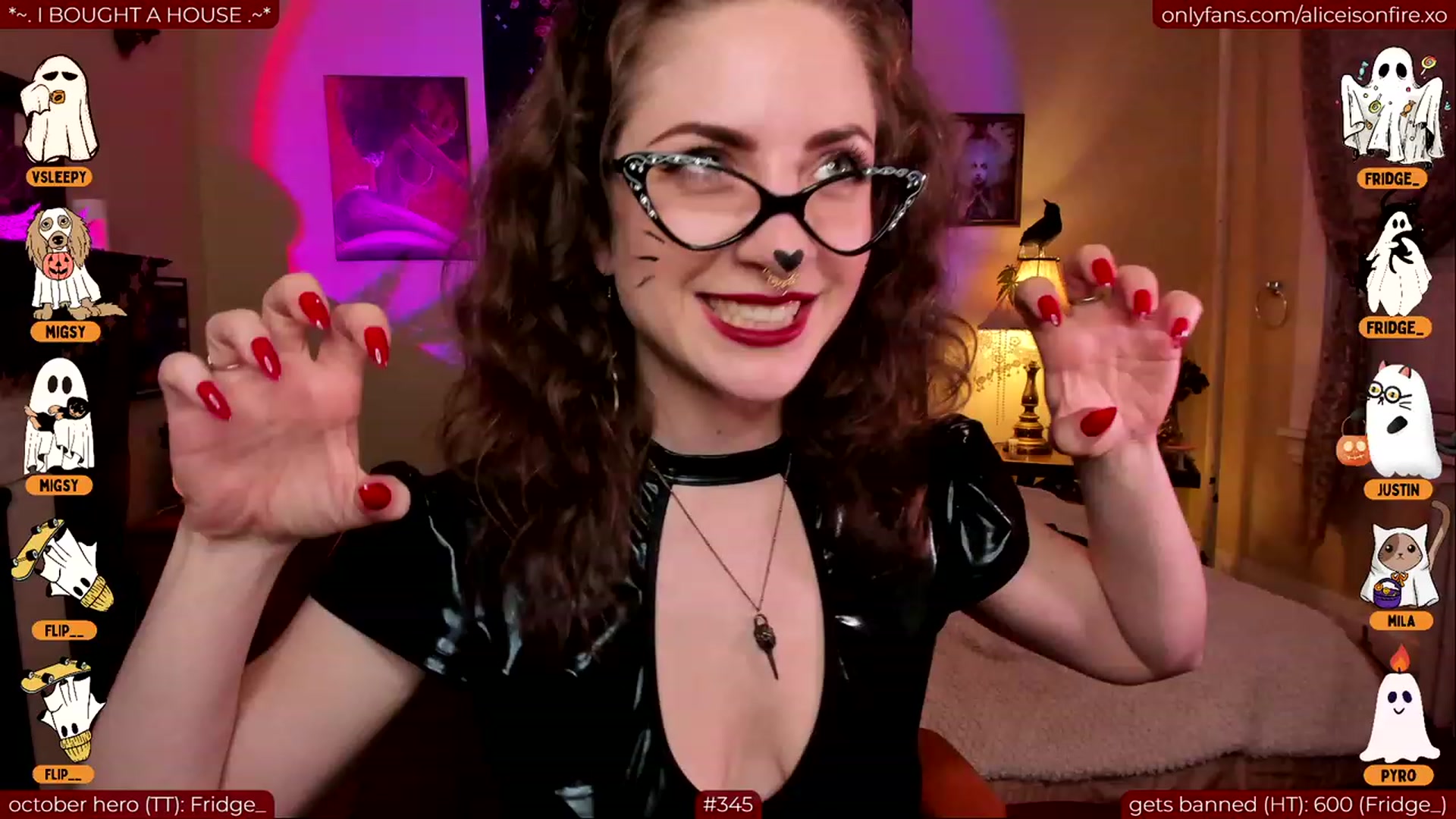 Gallery image thumbnail from aliceisonfire's myfreecams stream on, 10/14/2023, 09:03 image 13 of 20