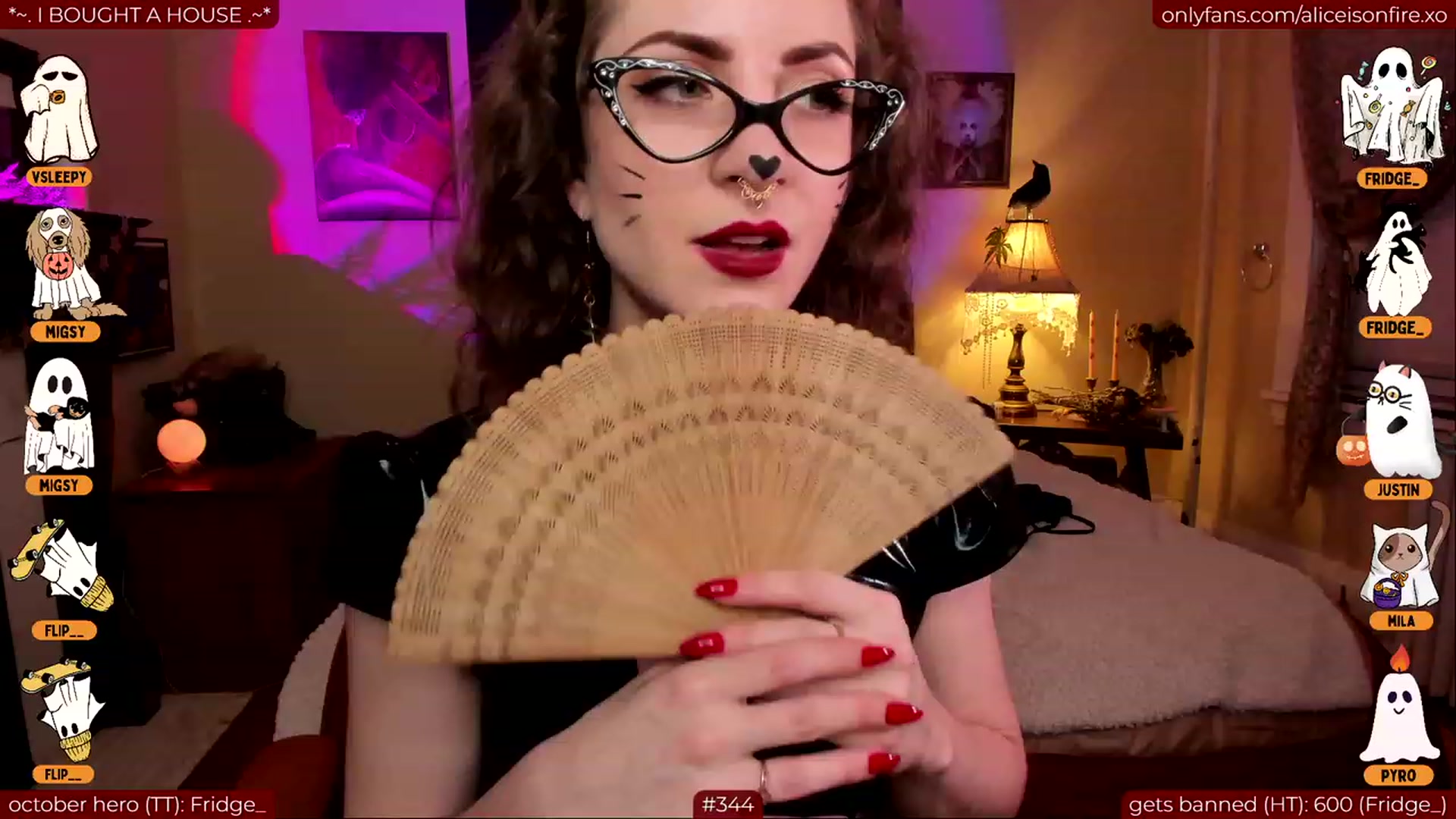 Gallery image thumbnail from aliceisonfire's myfreecams stream on, 10/14/2023, 09:03 image 14 of 20