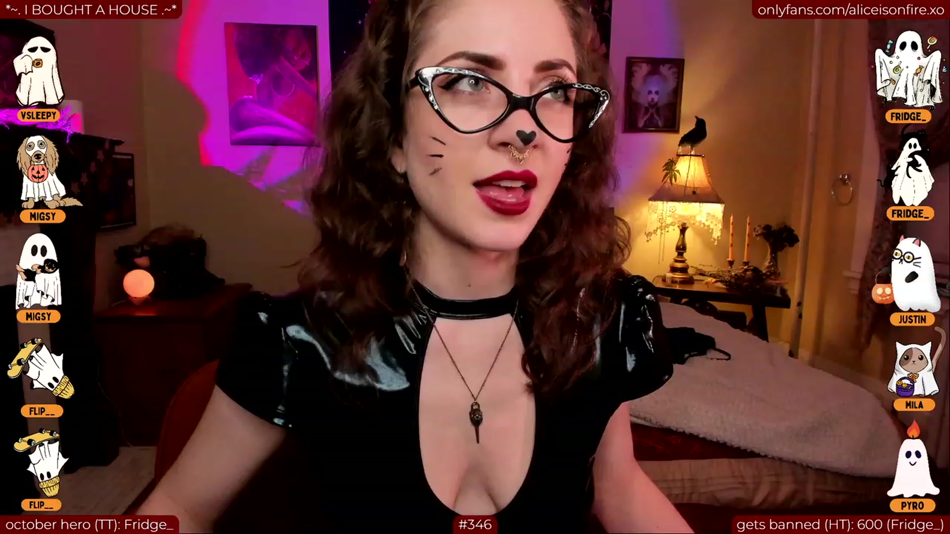 Gallery image thumbnail from aliceisonfire's myfreecams stream on, 10/14/2023, 09:03 image 8 of 20