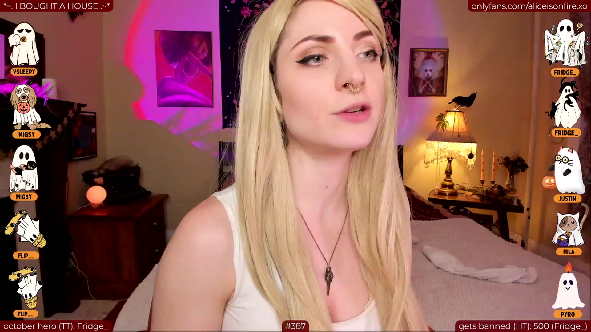 Gallery image thumbnail from aliceisonfire's myfreecams stream on, 10/16/2023, 05:20 image 3 of 20
