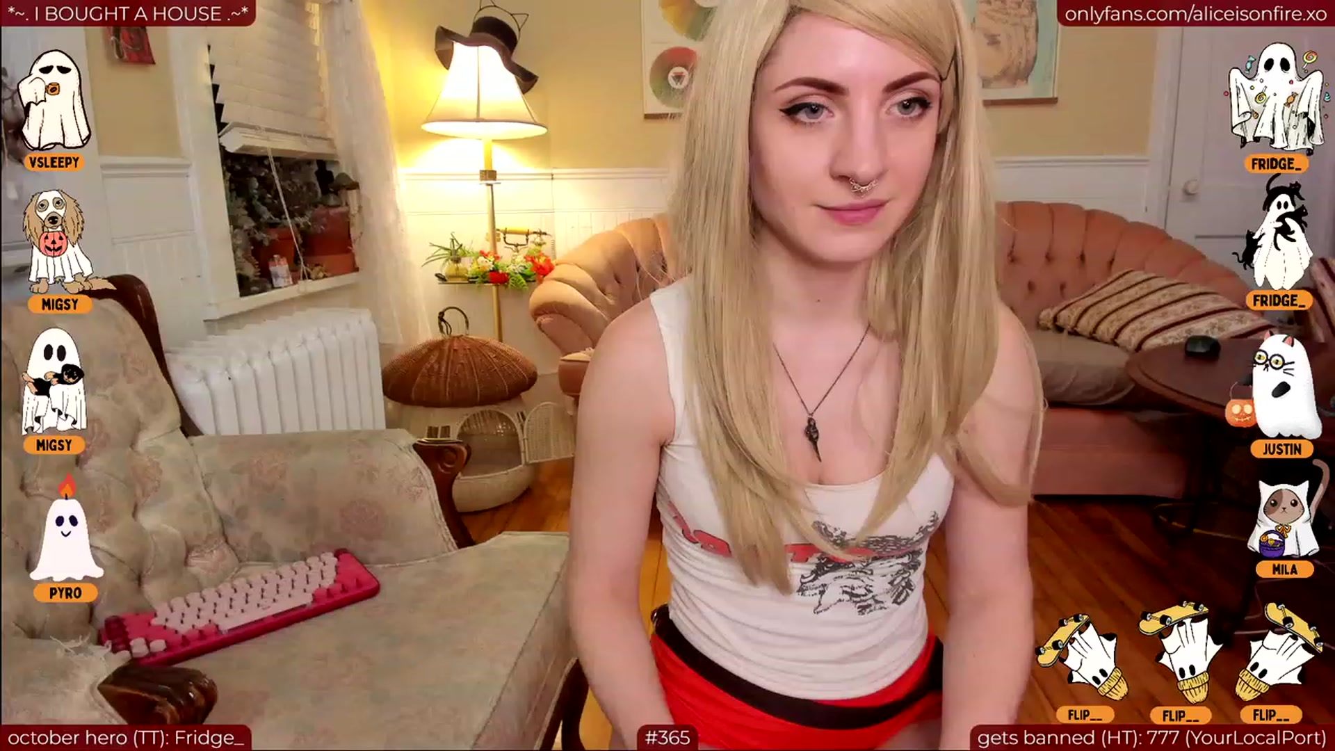 Gallery image thumbnail from aliceisonfire's myfreecams stream on, 10/16/2023, 07:31 image 9 of 20