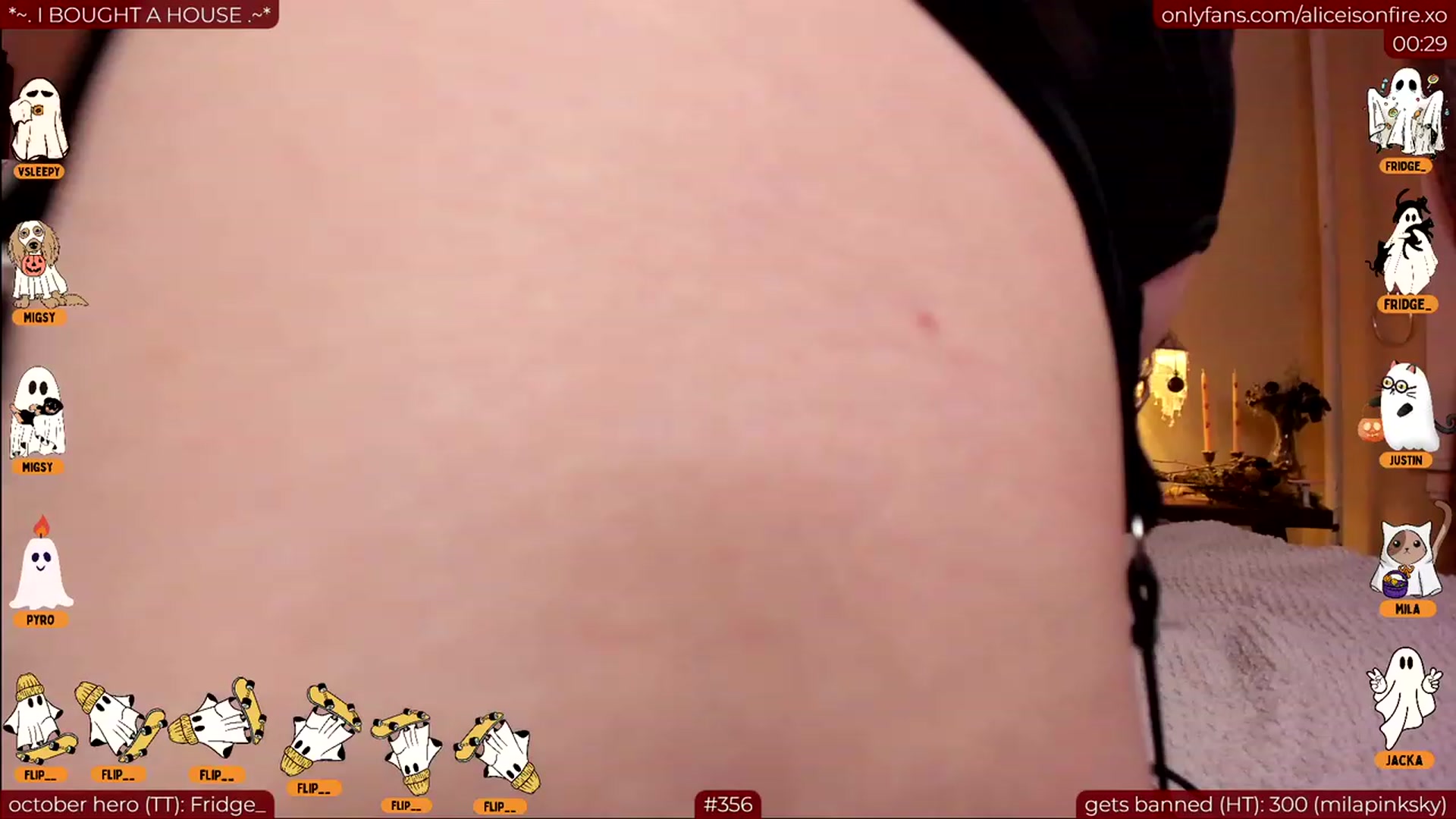 Gallery image thumbnail from aliceisonfire's myfreecams stream on, 10/17/2023, 06:30 image 1 of 20
