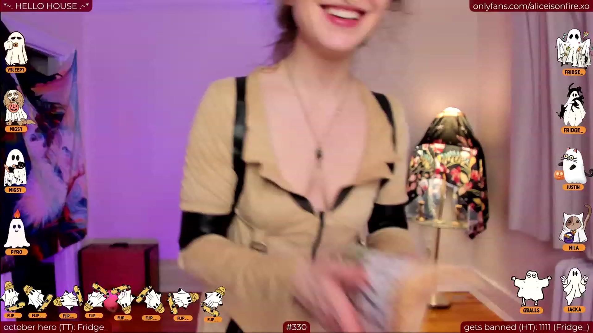 Gallery image thumbnail from aliceisonfire's myfreecams stream on, 10/24/2023, 09:22 image 7 of 20