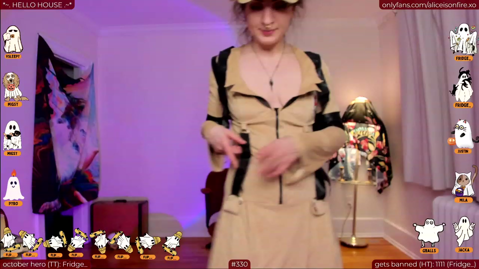 Gallery image thumbnail from aliceisonfire's myfreecams stream on, 10/24/2023, 09:22 image 12 of 20