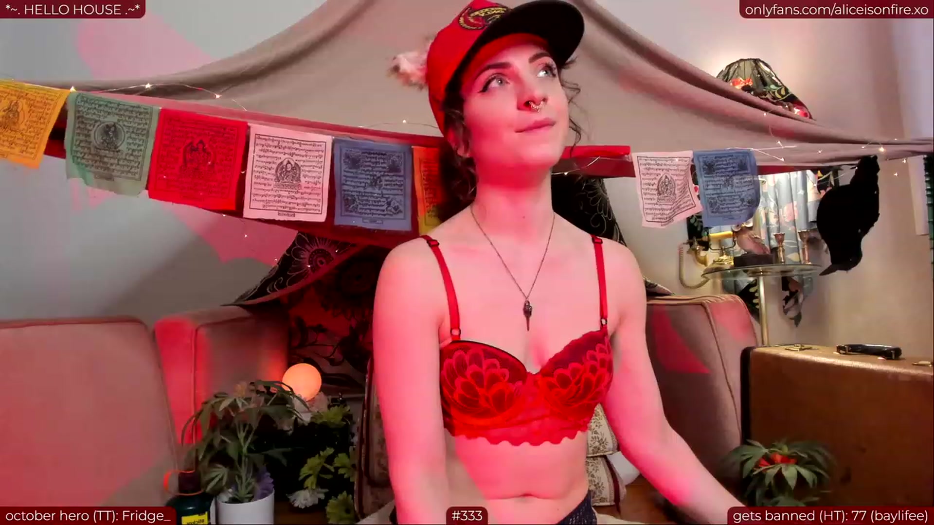Gallery image thumbnail from aliceisonfire's myfreecams stream on, 10/26/2023, 07:13 image 10 of 20