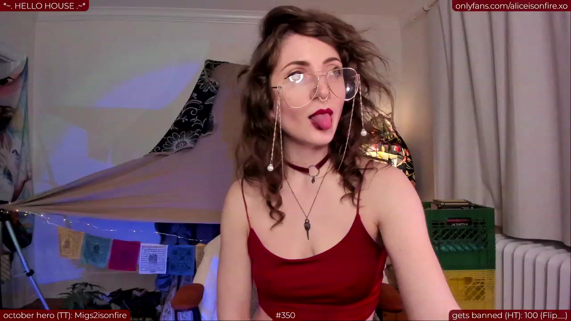 Gallery image thumbnail from aliceisonfire's myfreecams stream on, 10/30/2023, 08:05 image 5 of 20