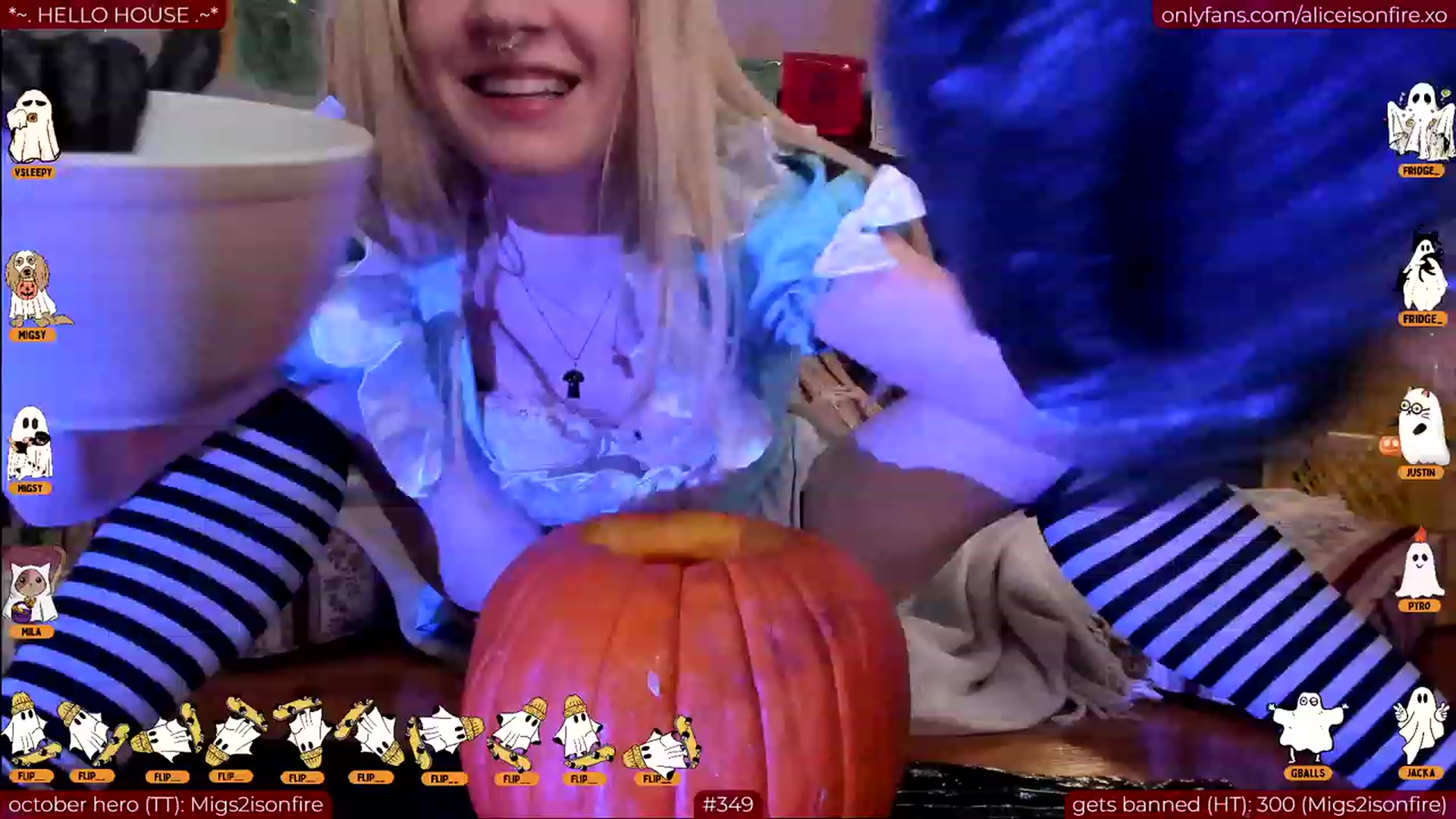 Gallery image thumbnail from aliceisonfire's myfreecams stream on, 10/31/2023, 07:43 image 8 of 20