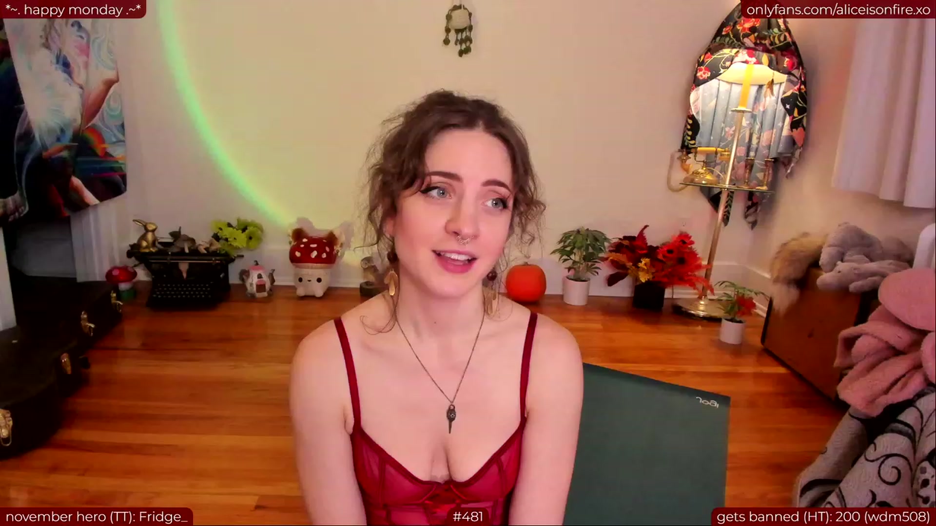 Gallery image thumbnail from aliceisonfire's myfreecams stream on, 11/08/2023, 08:18 image 4 of 20