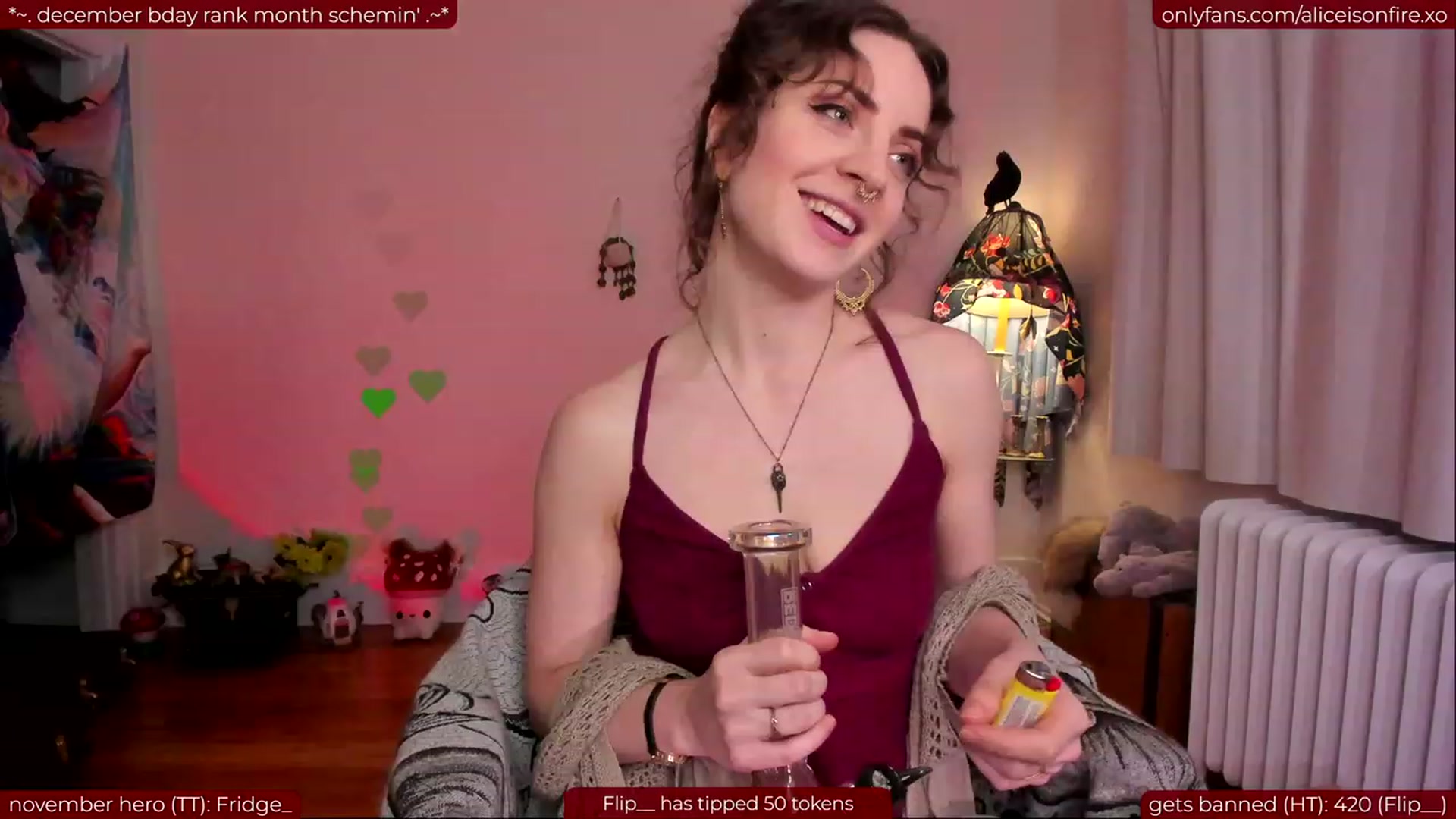 Gallery image thumbnail from aliceisonfire's myfreecams stream on, 11/09/2023, 08:08 image 6 of 20
