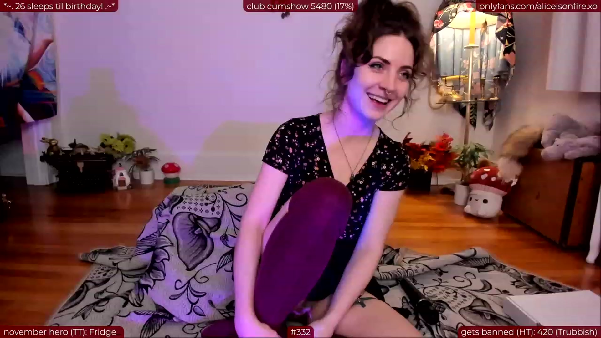 Gallery image thumbnail from aliceisonfire's myfreecams stream on, 11/11/2023, 09:16 image 15 of 20