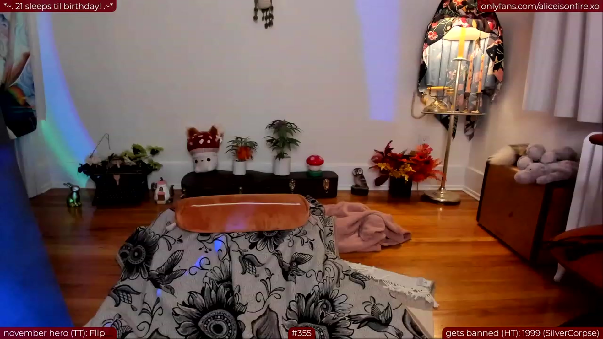 Gallery image thumbnail from aliceisonfire's myfreecams stream on, 11/17/2023, 06:33 image 17 of 20