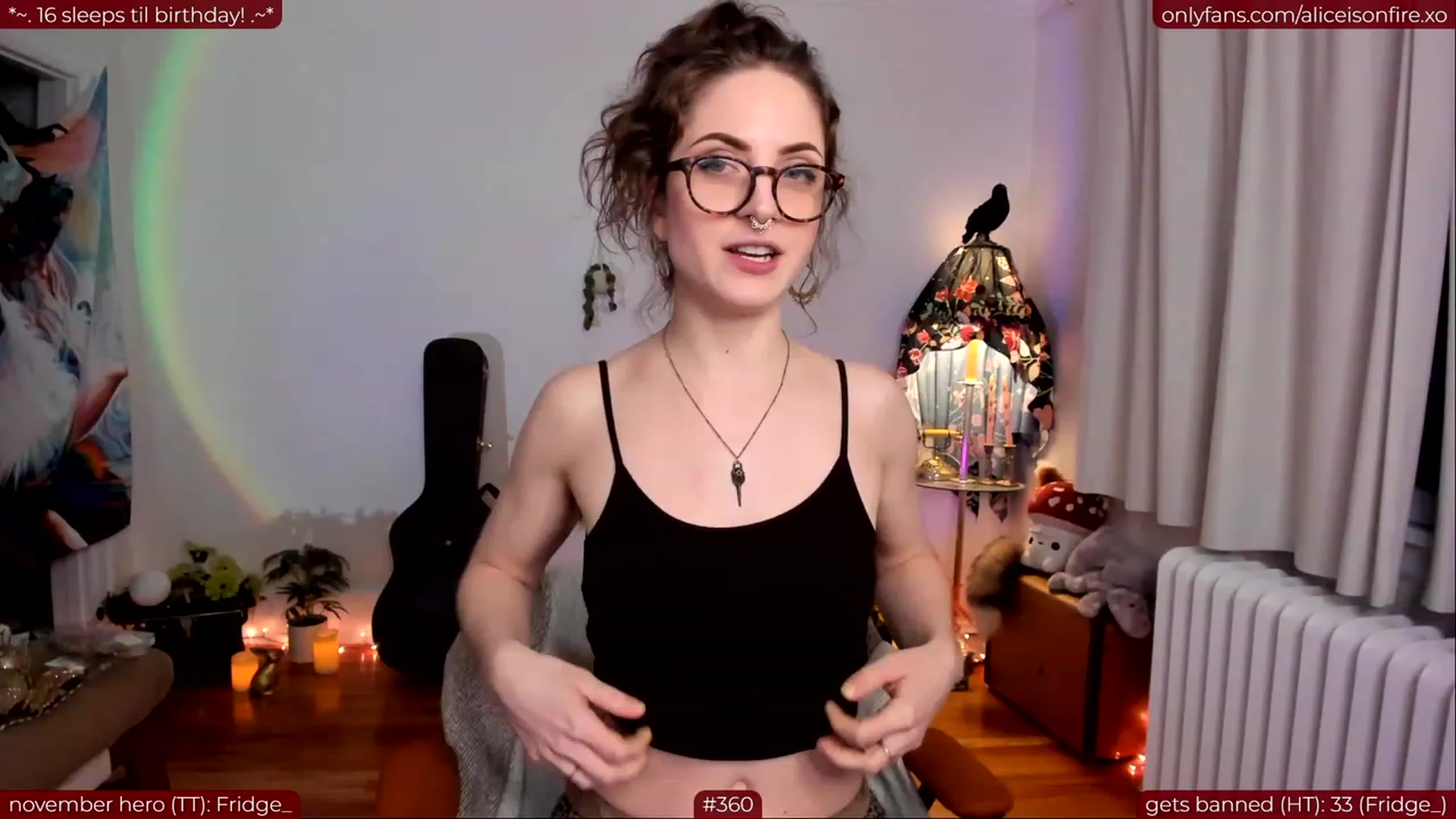 Gallery image thumbnail from aliceisonfire's myfreecams stream on, 11/22/2023, 09:30 image 1 of 20