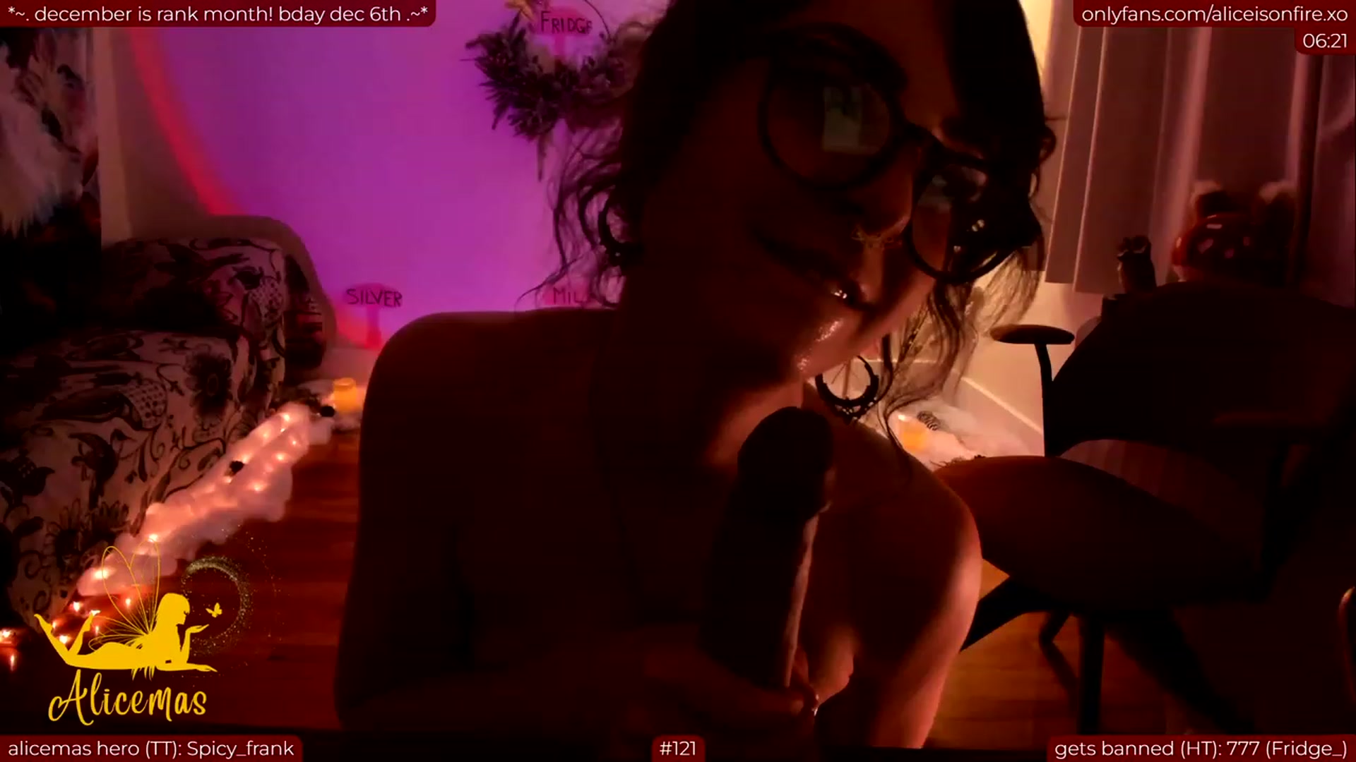 Gallery image thumbnail from aliceisonfire's myfreecams stream on, 12/02/2023, 12:22 image 12 of 20