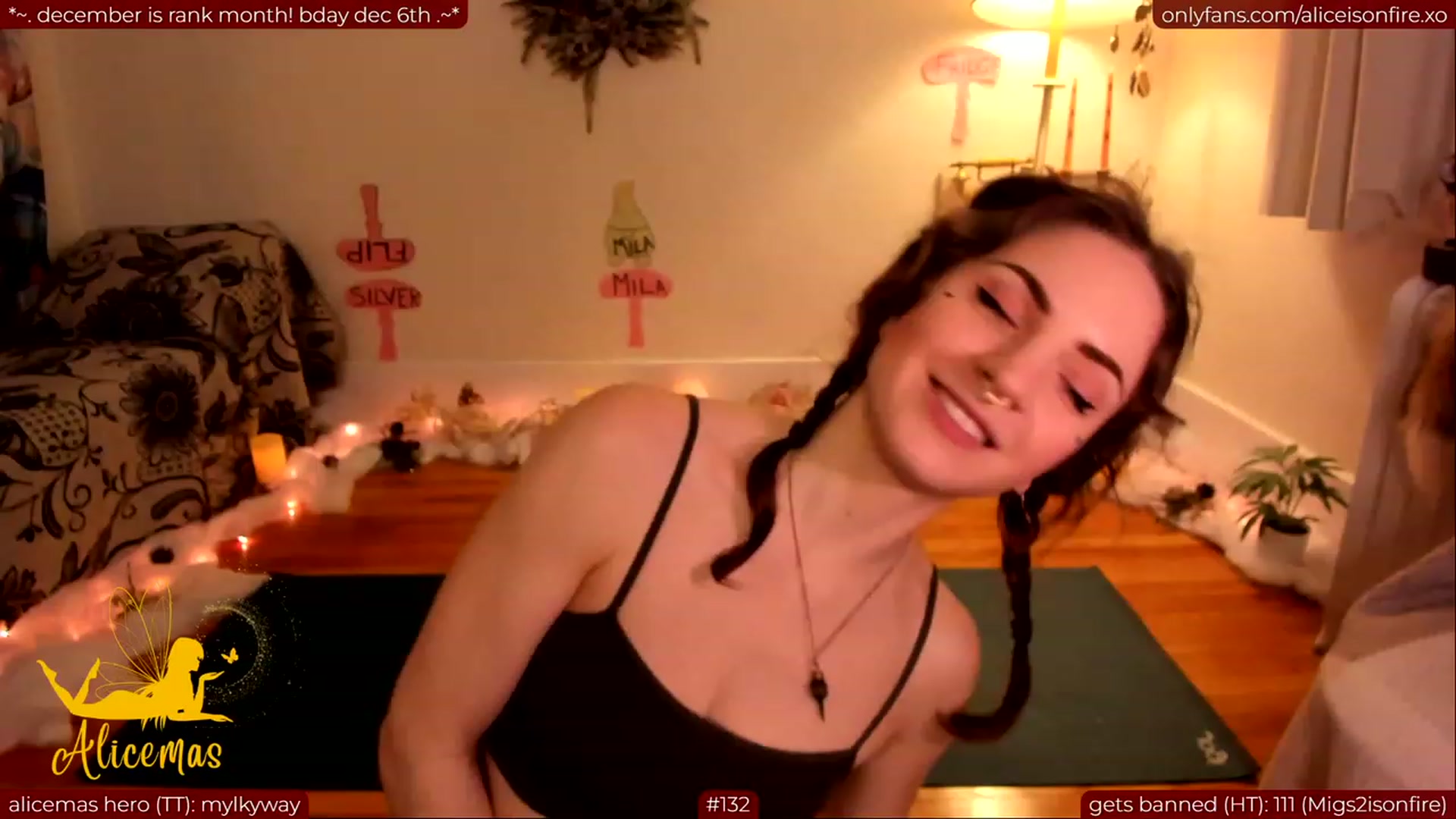 Gallery image thumbnail from aliceisonfire's myfreecams stream on, 12/04/2023, 05:35 image 1 of 20