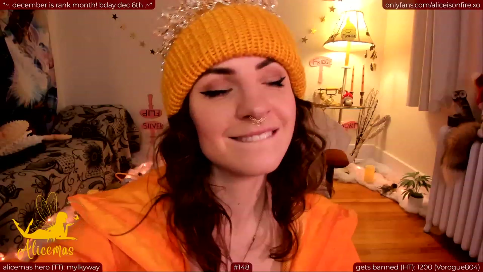 Gallery image thumbnail from aliceisonfire's myfreecams stream on, 12/06/2023, 07:22 image 19 of 20