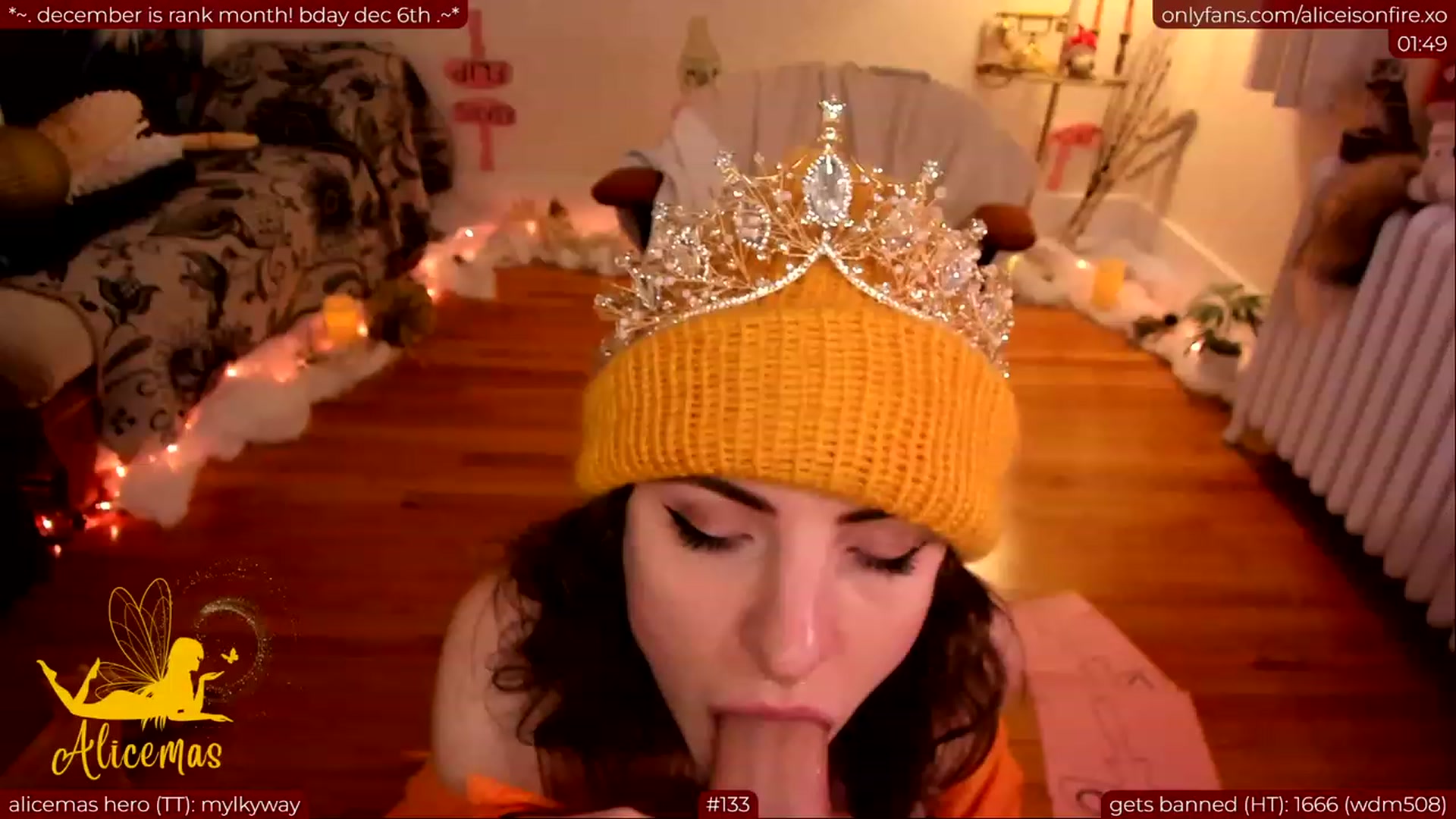 Gallery image thumbnail from aliceisonfire's myfreecams stream on, 12/06/2023, 07:40 image 7 of 20