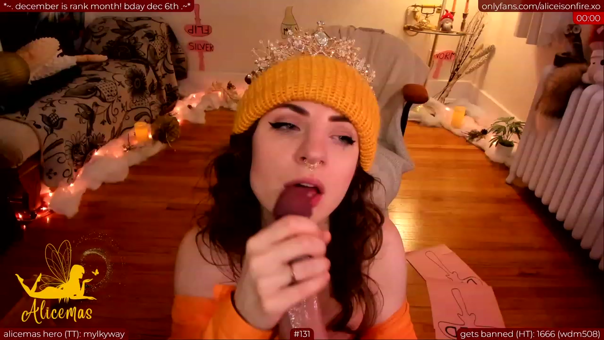 Gallery image thumbnail from aliceisonfire's myfreecams stream on, 12/06/2023, 07:40 image 14 of 20