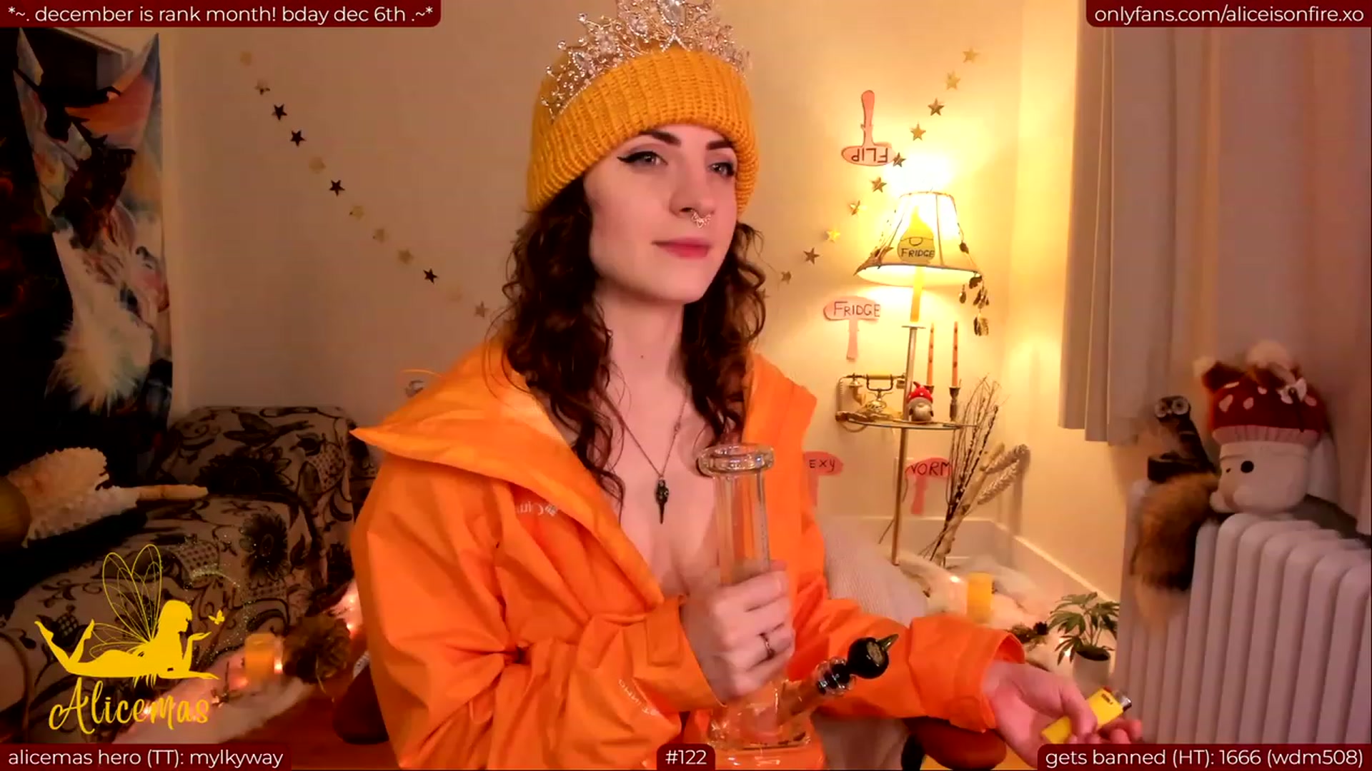 Gallery image thumbnail from aliceisonfire's myfreecams stream on, 12/06/2023, 08:29 image 10 of 20
