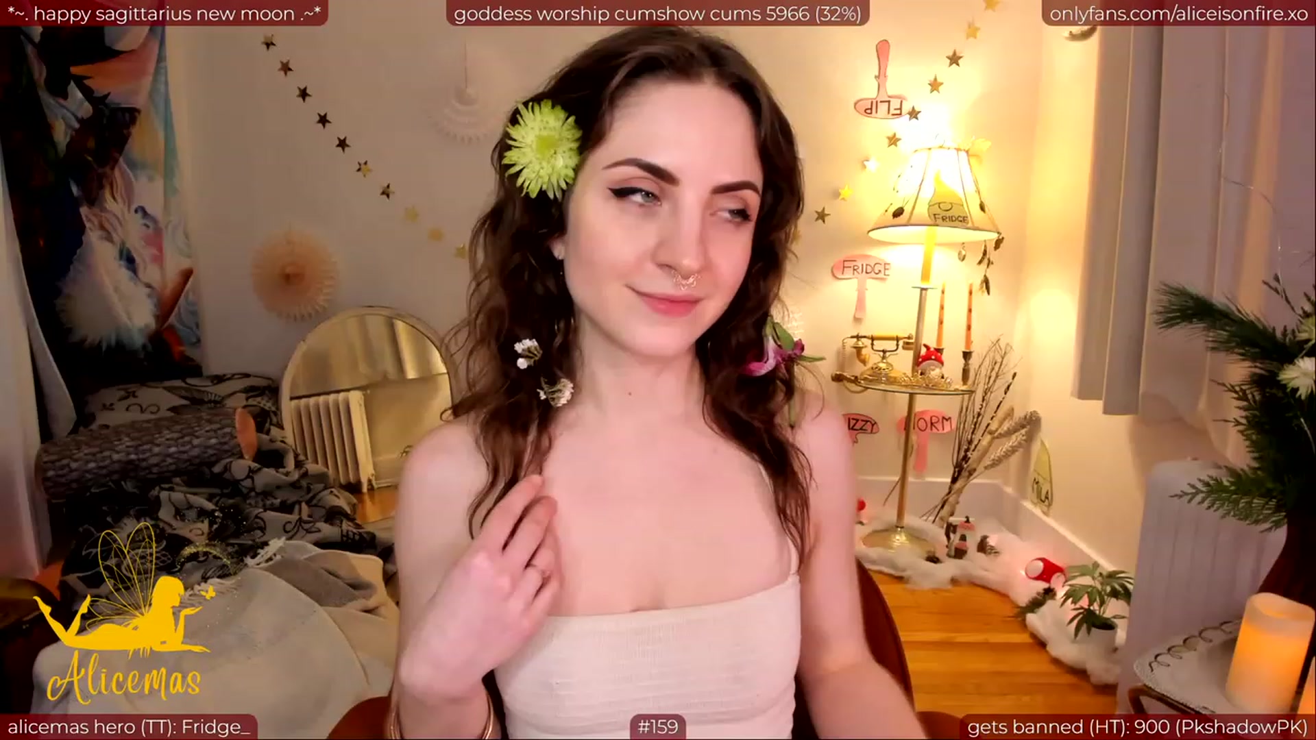 Gallery image thumbnail from aliceisonfire's myfreecams stream on, 12/13/2023, 08:36 image 3 of 20