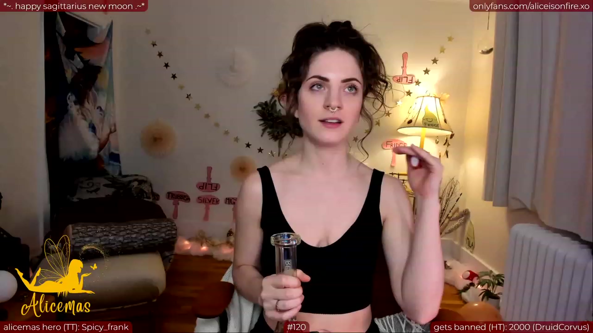 Gallery image thumbnail from aliceisonfire's myfreecams stream on, 12/14/2023, 10:08 image 19 of 20