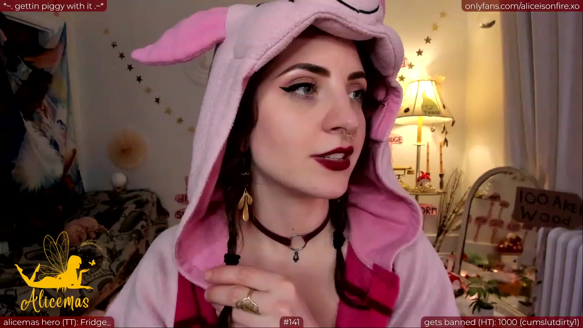 Gallery image thumbnail from aliceisonfire's myfreecams stream on, 12/16/2023, 12:12 image 20 of 20