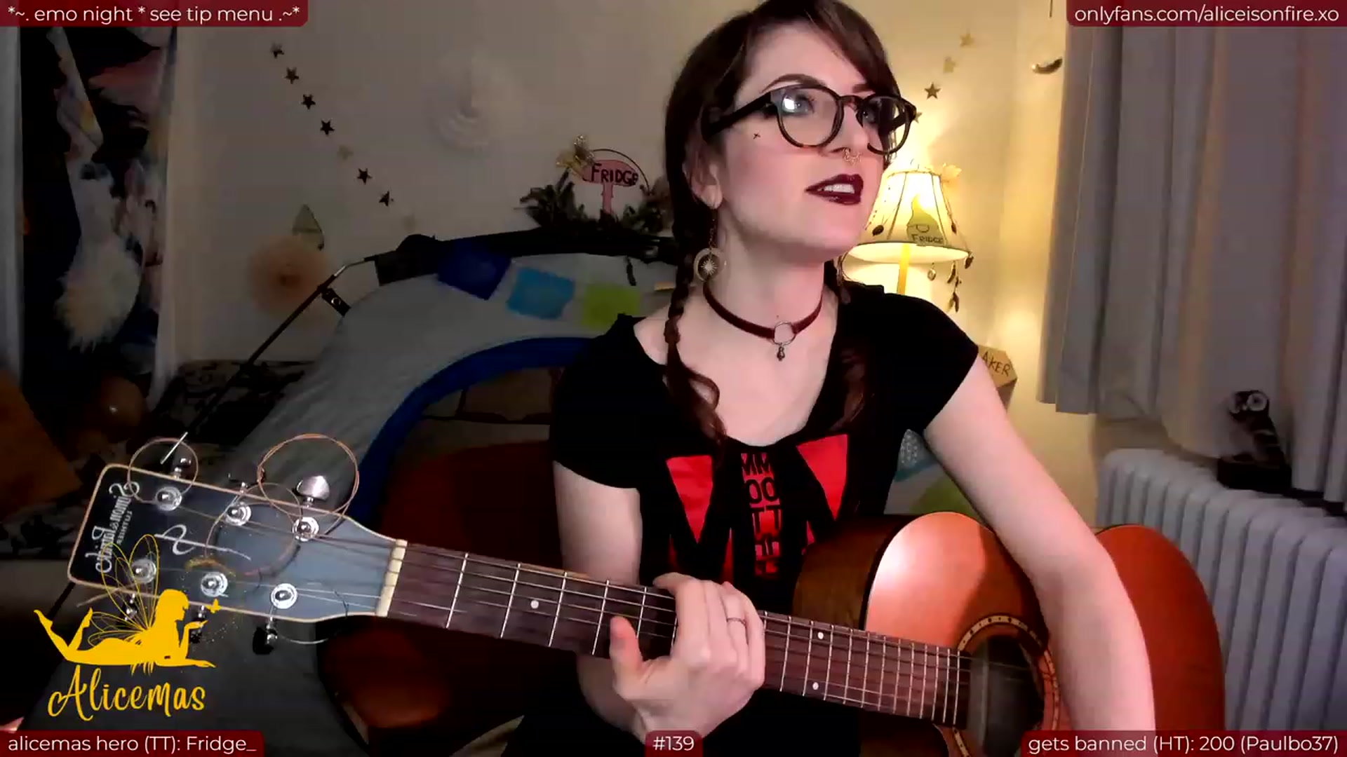 Gallery image thumbnail from aliceisonfire's myfreecams stream on, 12/21/2023, 05:16 image 10 of 20