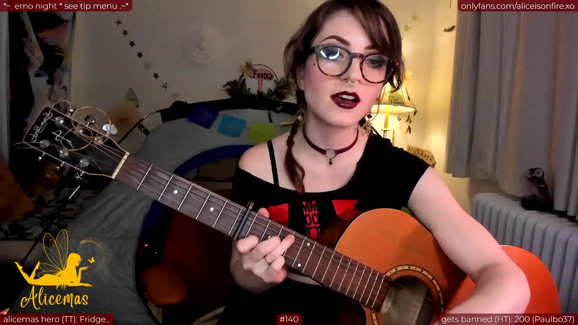 Gallery image thumbnail from aliceisonfire's myfreecams stream on, 12/21/2023, 05:16 image 18 of 20