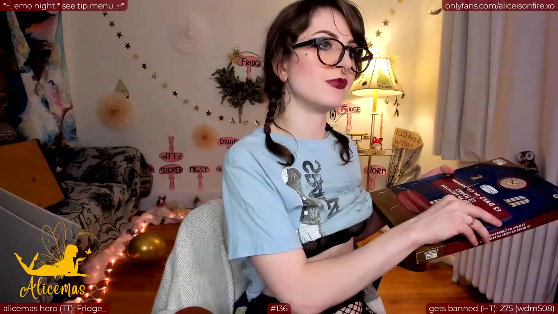 Gallery image thumbnail from aliceisonfire's myfreecams stream on, 12/21/2023, 09:07 image 8 of 20