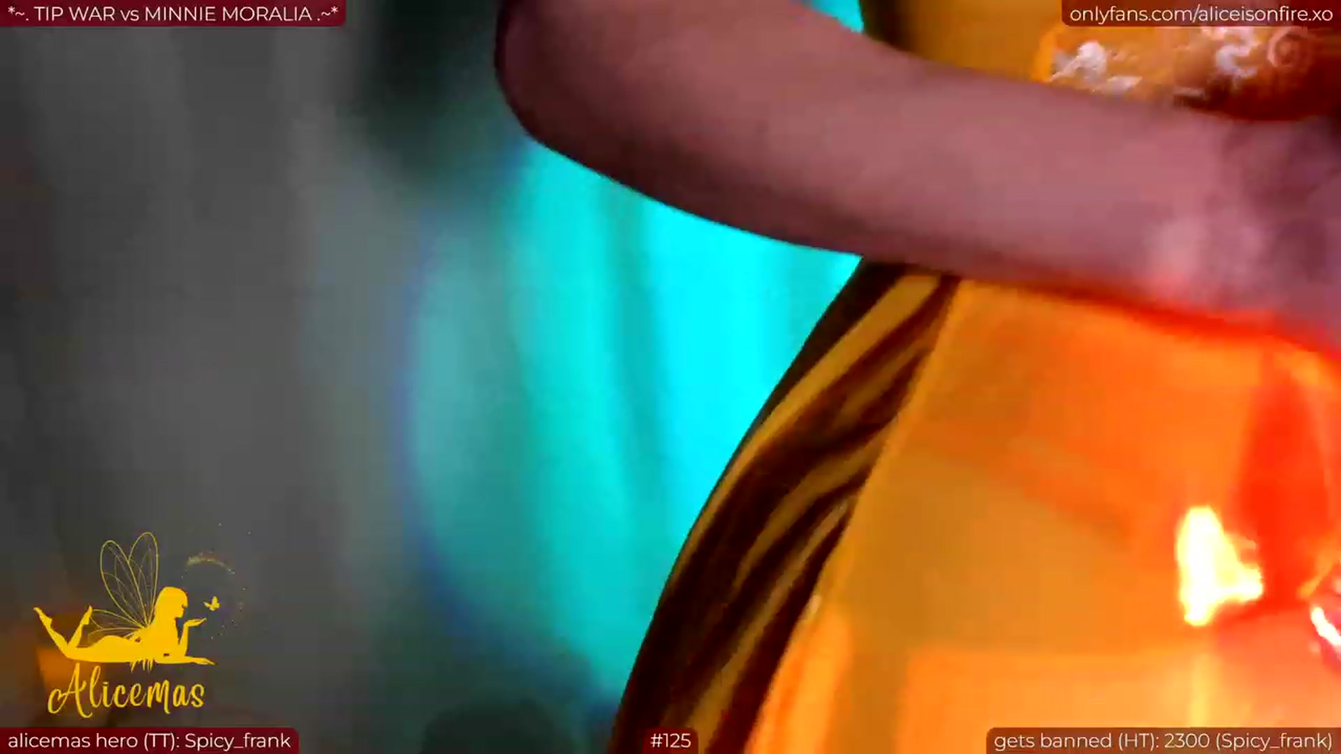 Gallery image thumbnail from aliceisonfire's myfreecams stream on, 12/22/2023, 09:25 image 13 of 20