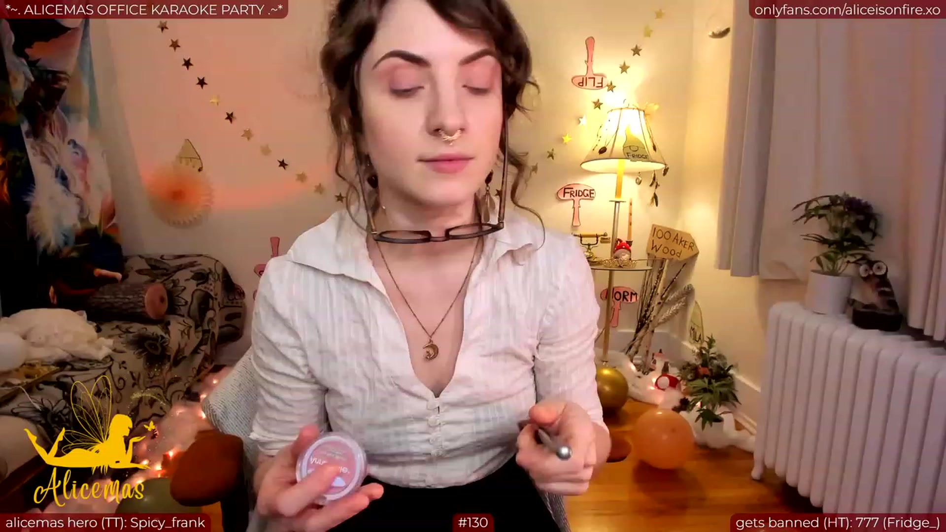 Gallery image thumbnail from aliceisonfire's myfreecams stream on, 12/23/2023, 06:48 image 12 of 20