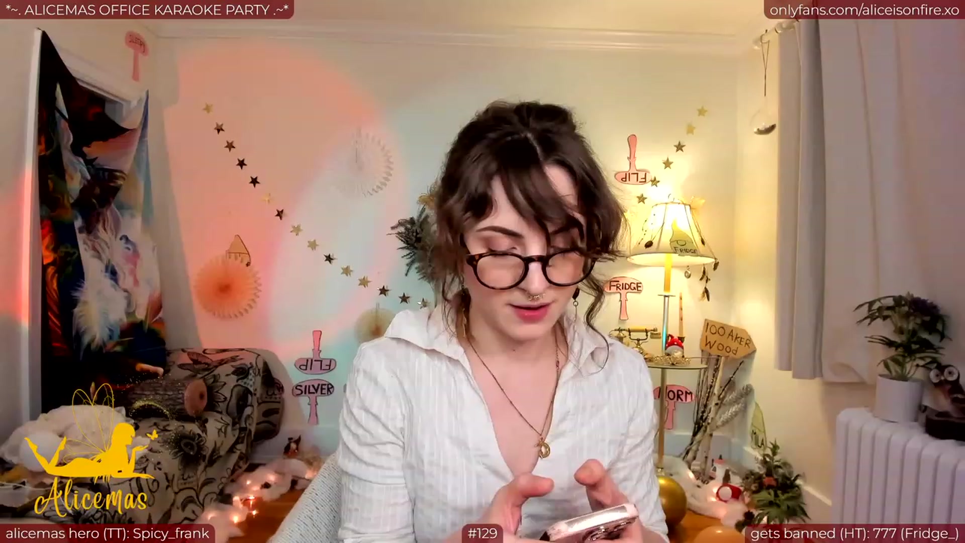 Gallery image thumbnail from aliceisonfire's myfreecams stream on, 12/23/2023, 07:27 image 3 of 20